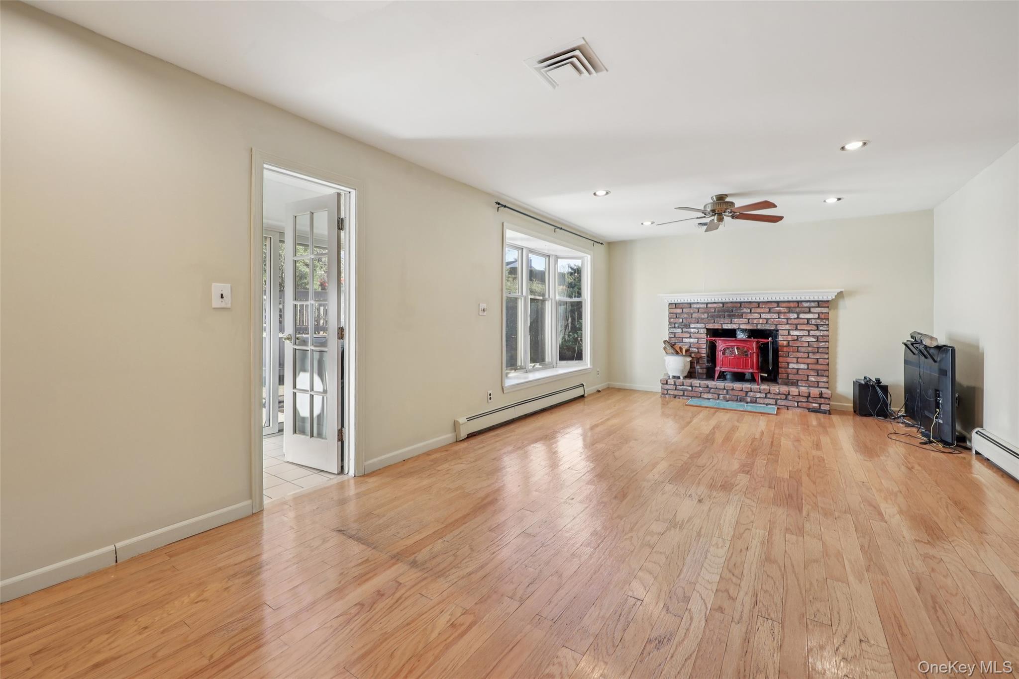 #15 photo, 37 Minuteman Circle, Orangeburg , NY 10962