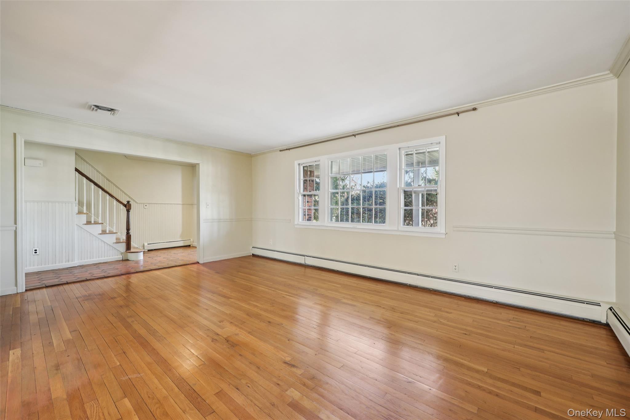 #6 photo, 37 Minuteman Circle, Orangeburg , NY 10962