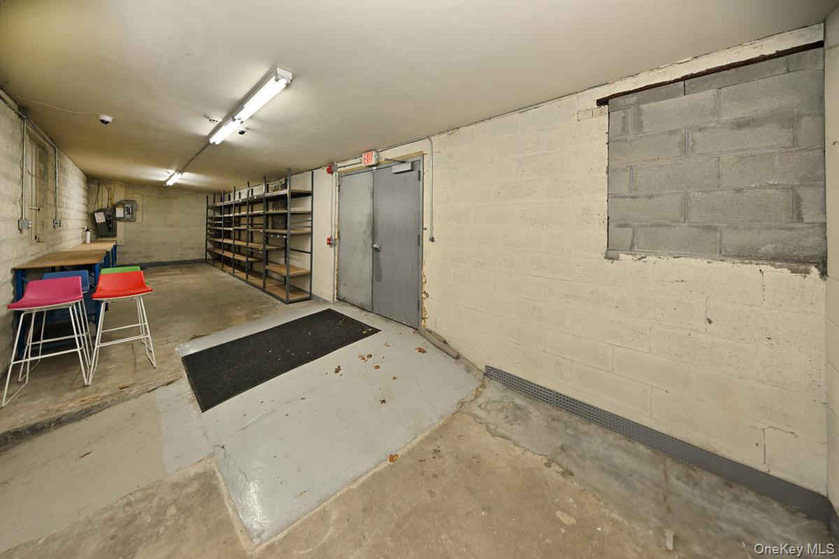 #17 photo, 1 S Liberty Drive, 뉴욕주 Stony Point , NY 10980