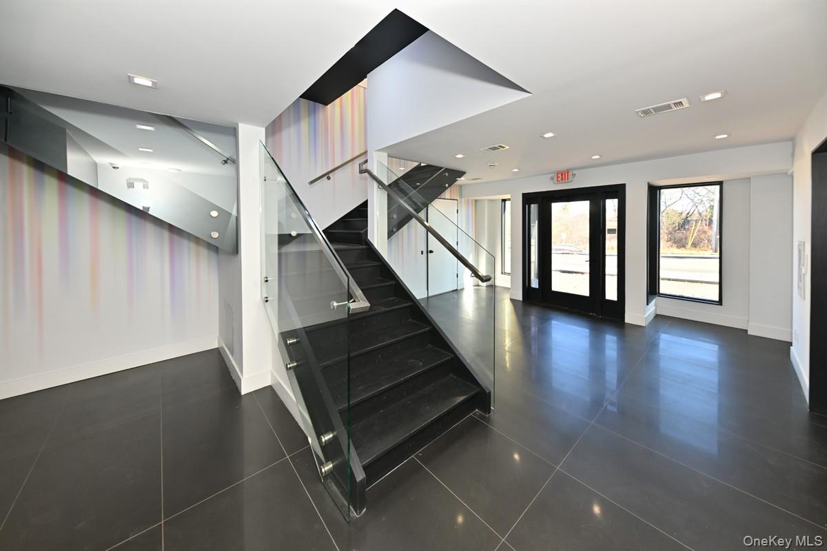 #7 photo, 1 S Liberty Drive, 뉴욕주 Stony Point , NY 10980