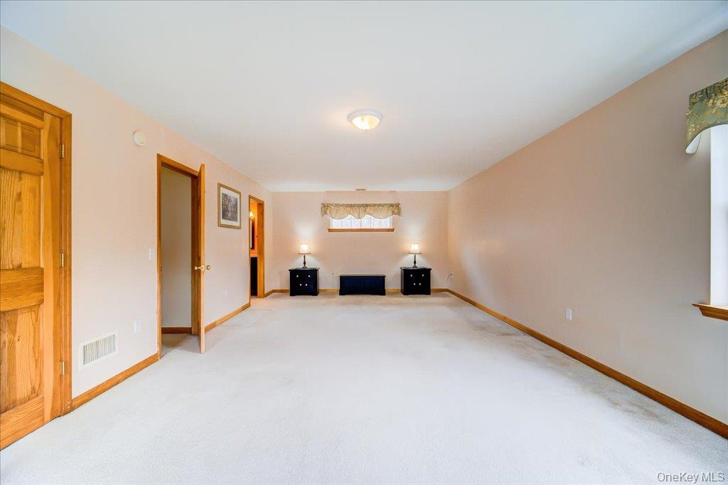 #17 photo, 51 Mina Drive, 뉴욕주 Wappingers Falls , NY 12590