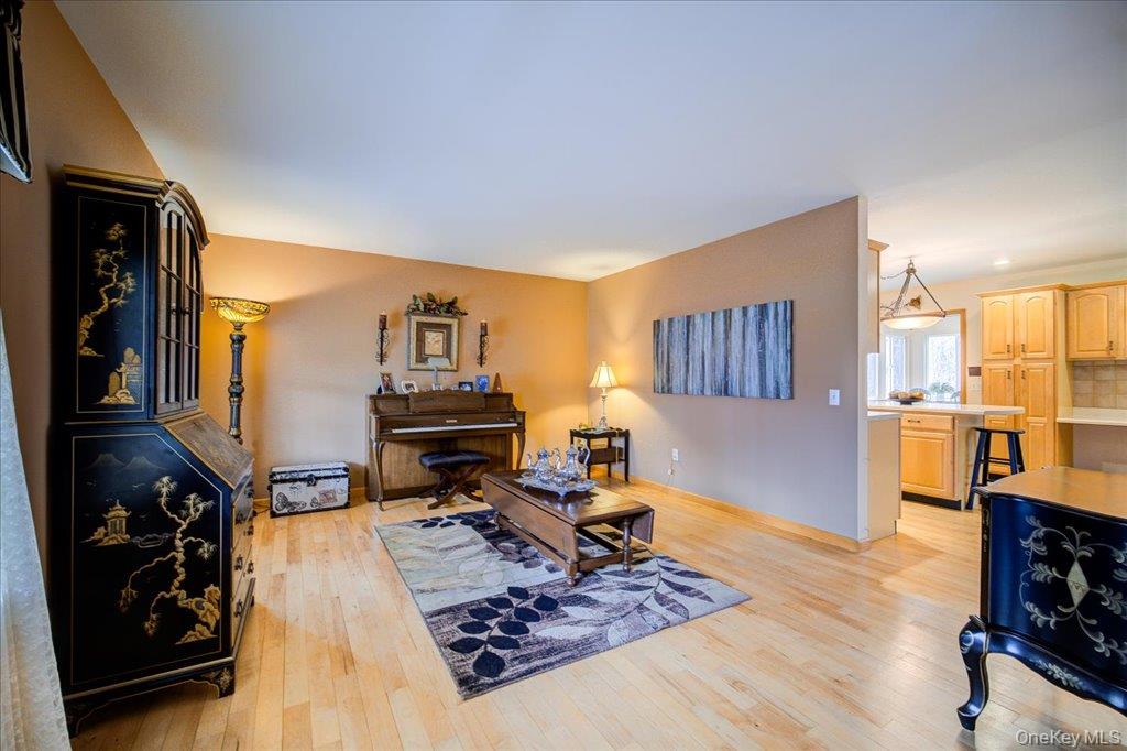 #4 photo, 51 Mina Drive, 뉴욕주 Wappingers Falls , NY 12590