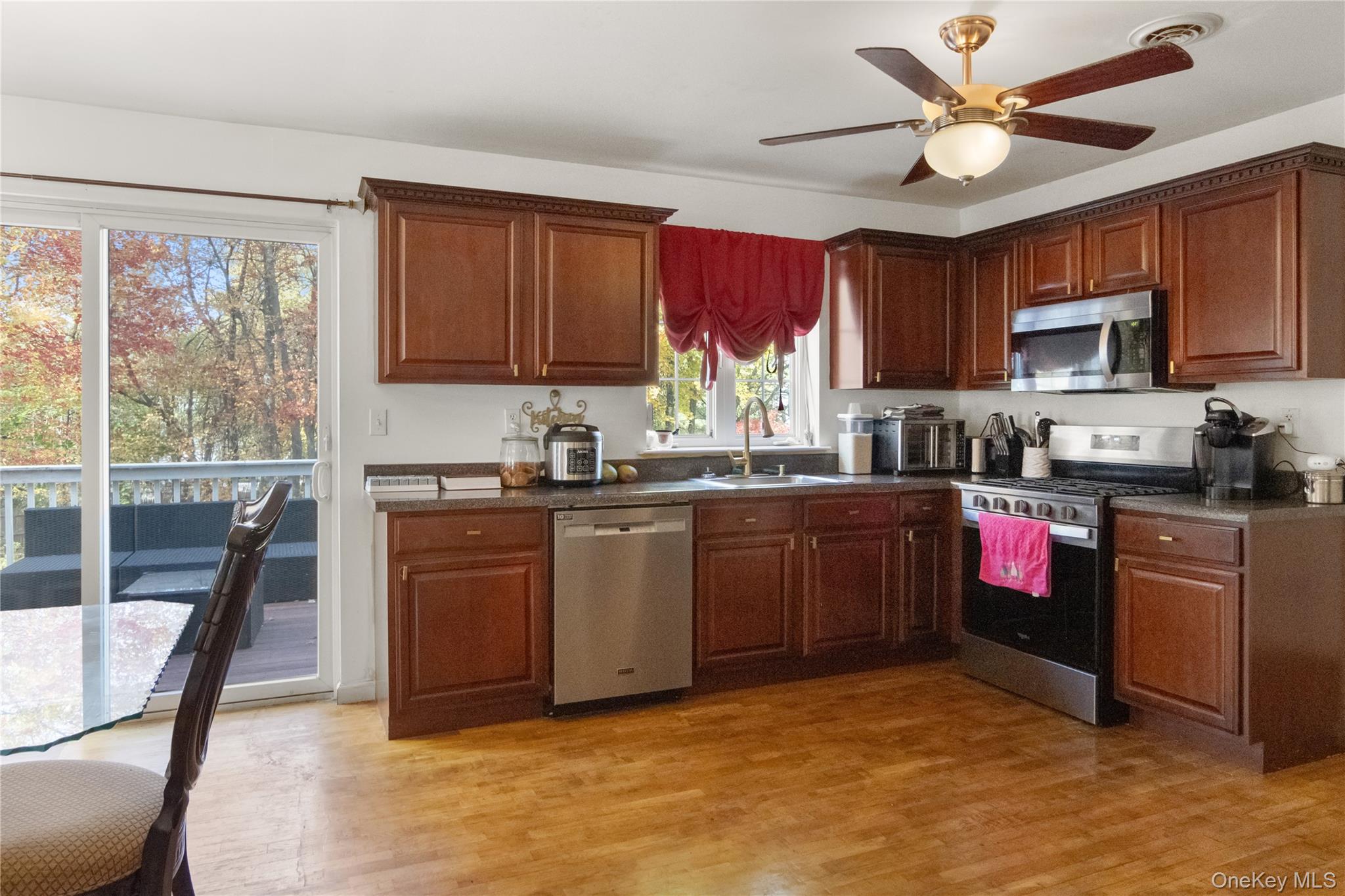 #13 photo, 4 Wayne Court, 뉴욕주 Middletown , NY 10941