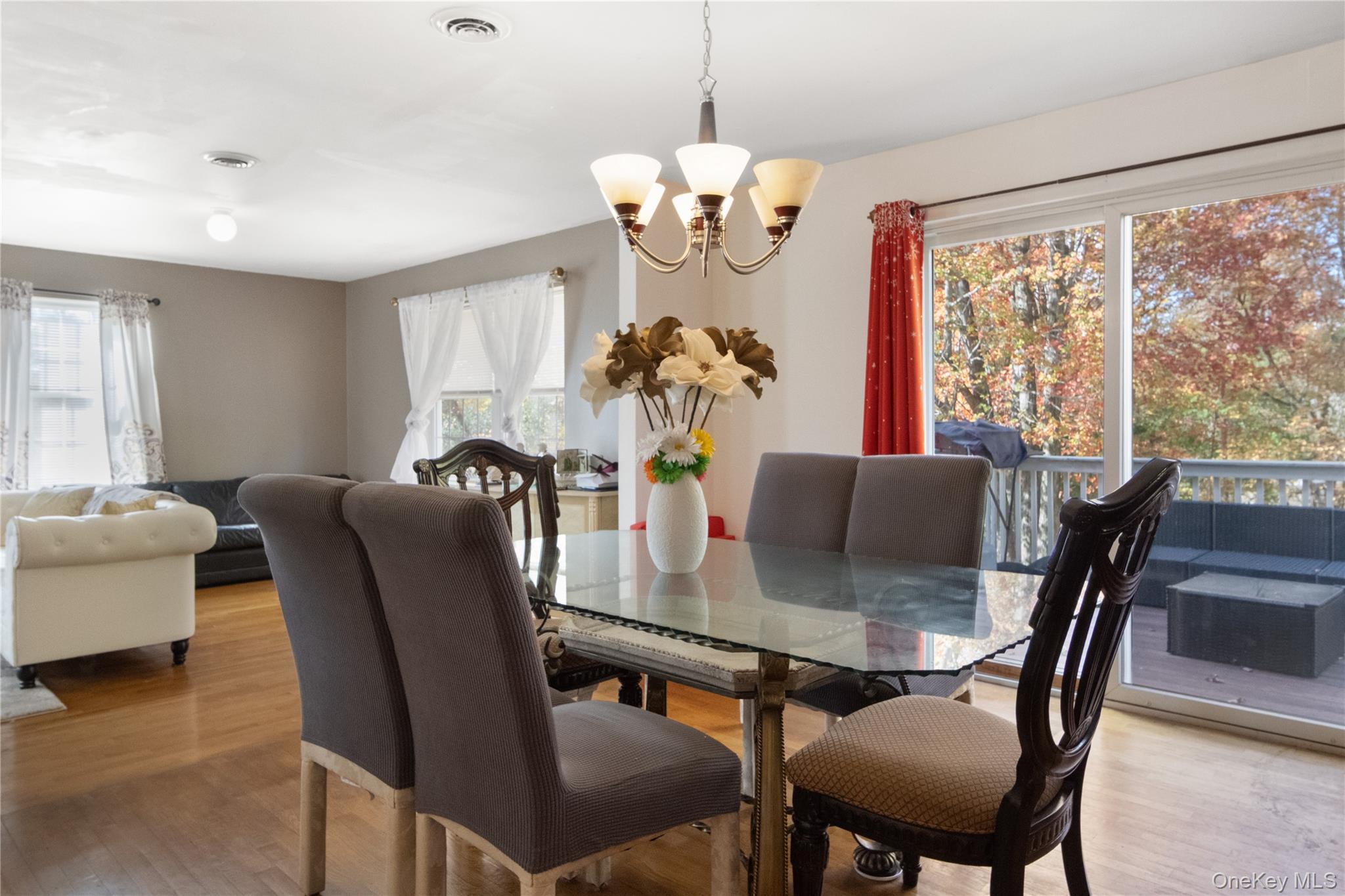 #15 photo, 4 Wayne Court, 뉴욕주 Middletown , NY 10941