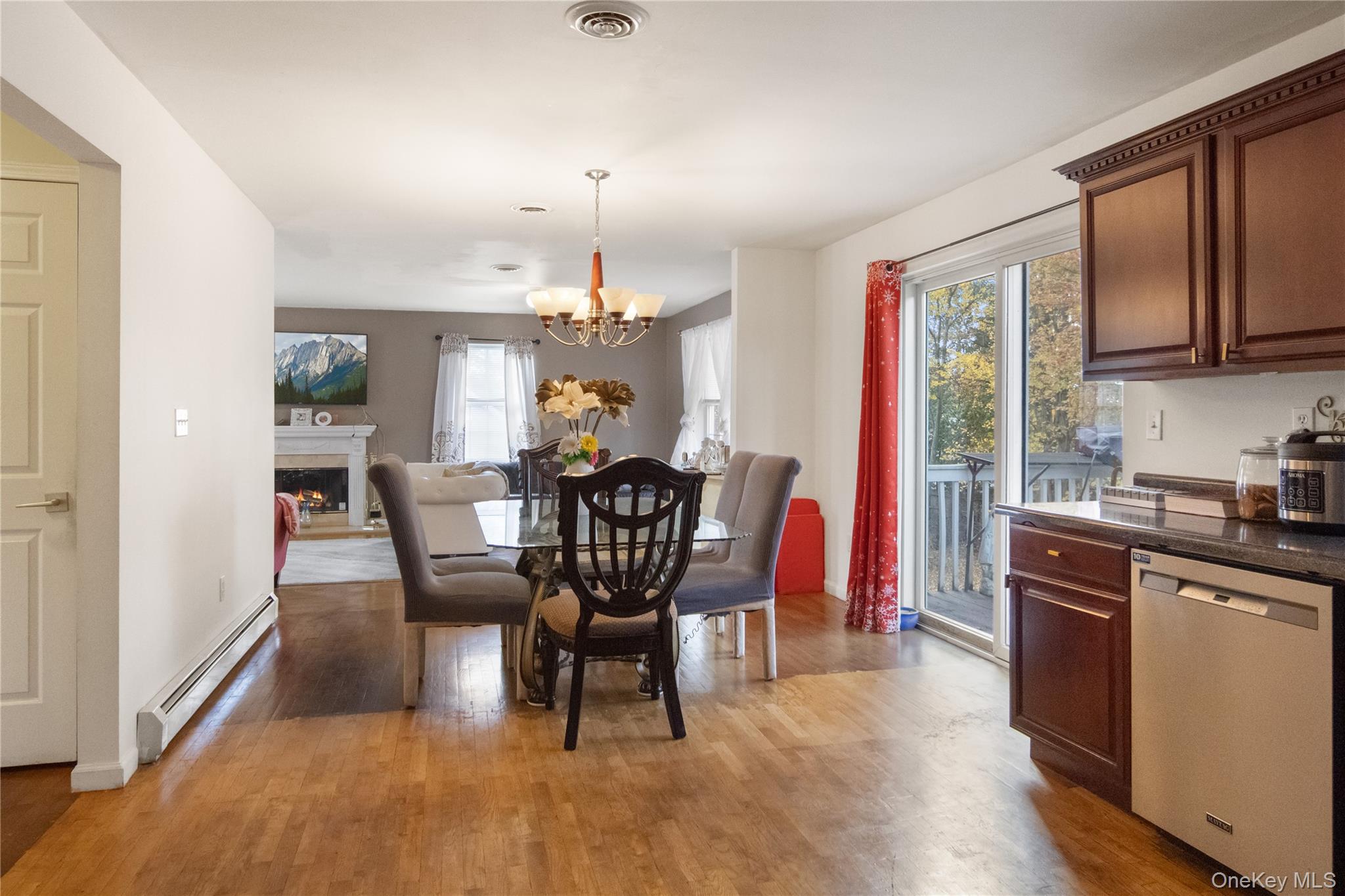 #17 photo, 4 Wayne Court, 뉴욕주 Middletown , NY 10941