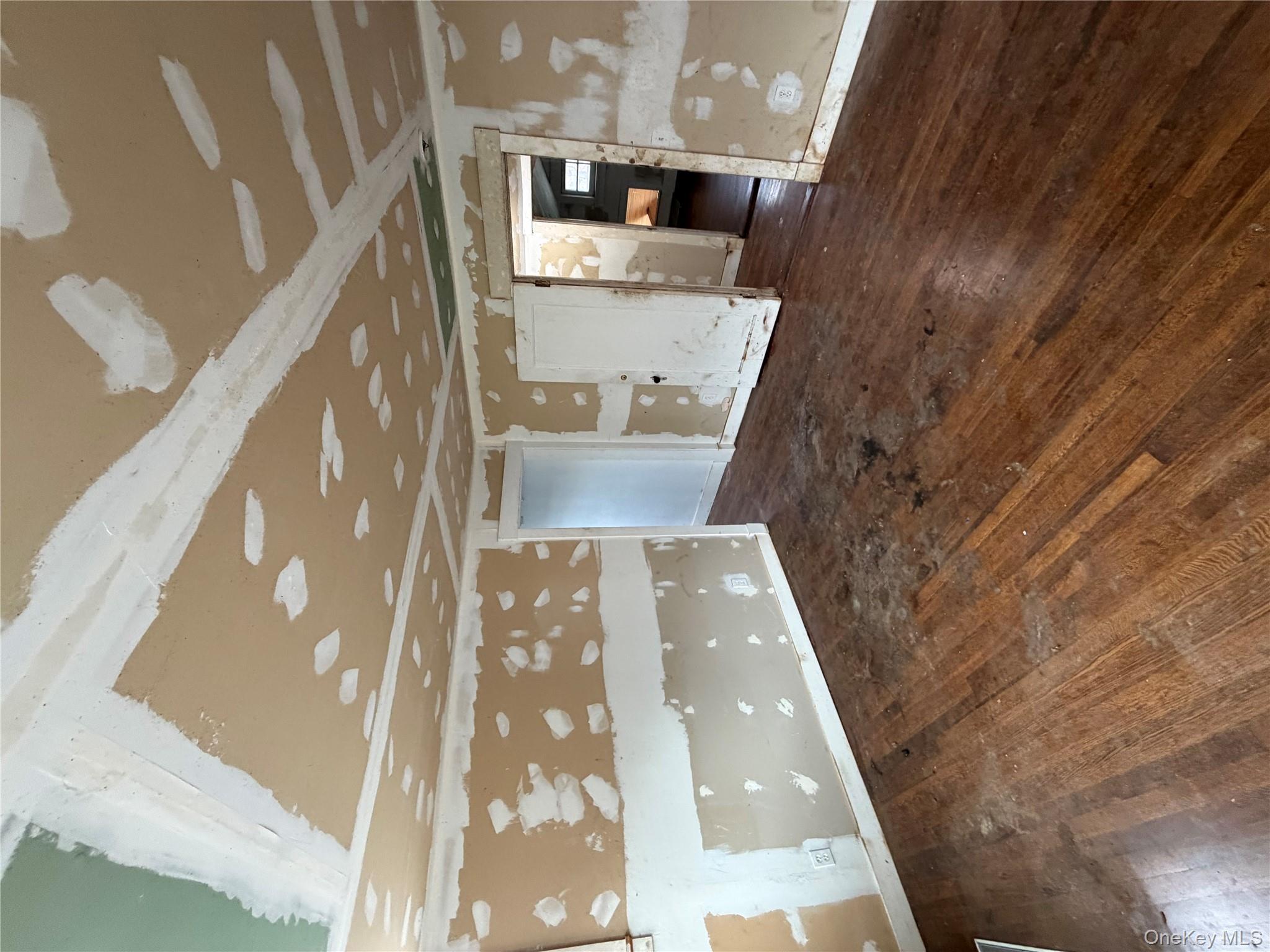 #4 photo, 244 Tibbetts Road, Yonkers , NY 10705