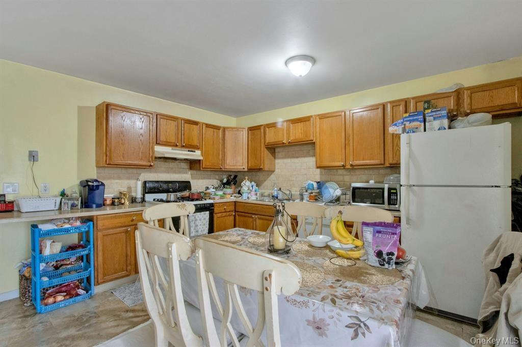 #11 photo, 2740 South Road, Poughkeepsie , NY 12601