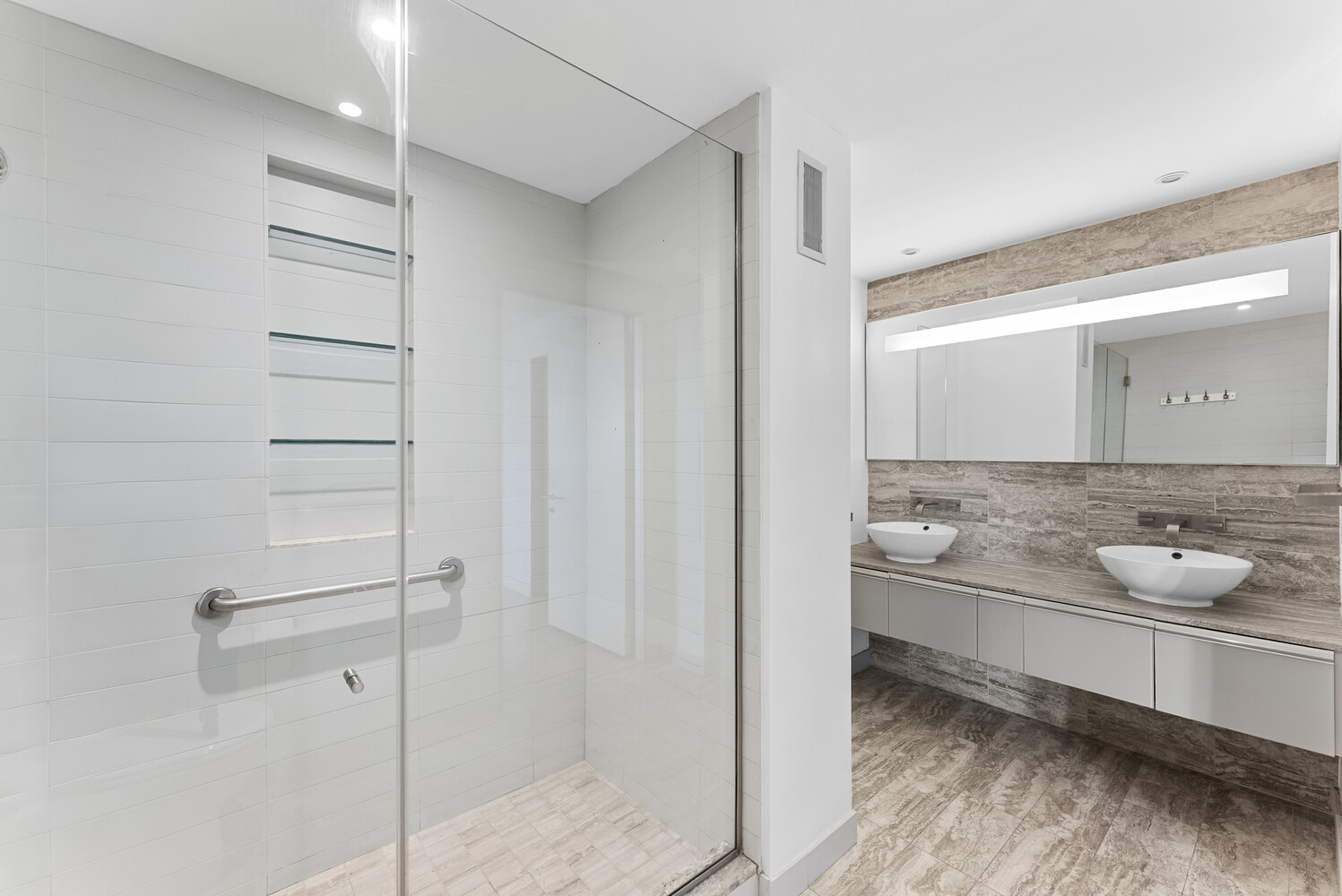 #10 photo, 322 W 57TH Street, Hell's Kitchen , NY 10019