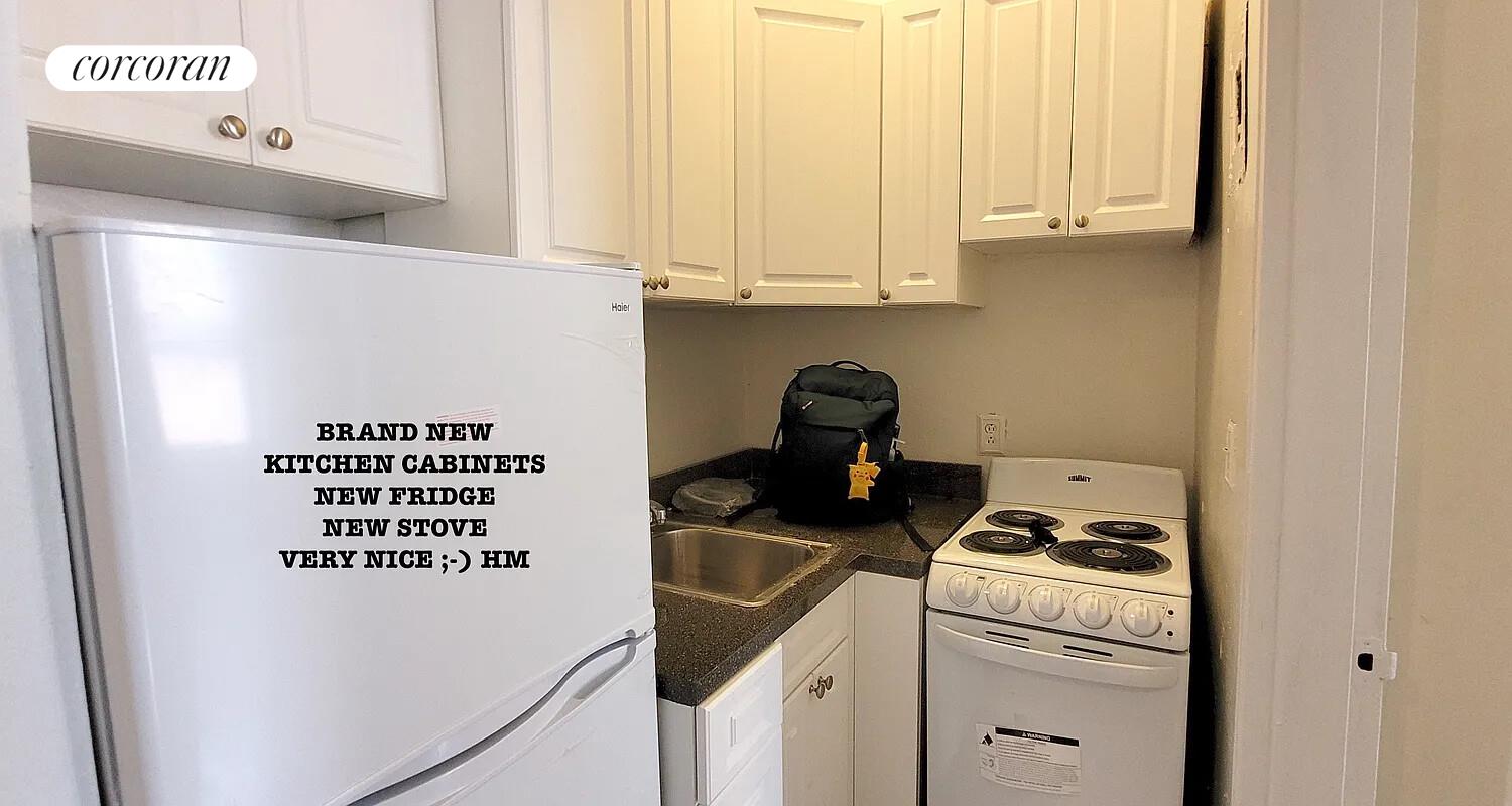 #4 photo, 1670 YORK Avenue, Yorkville , NY 10128