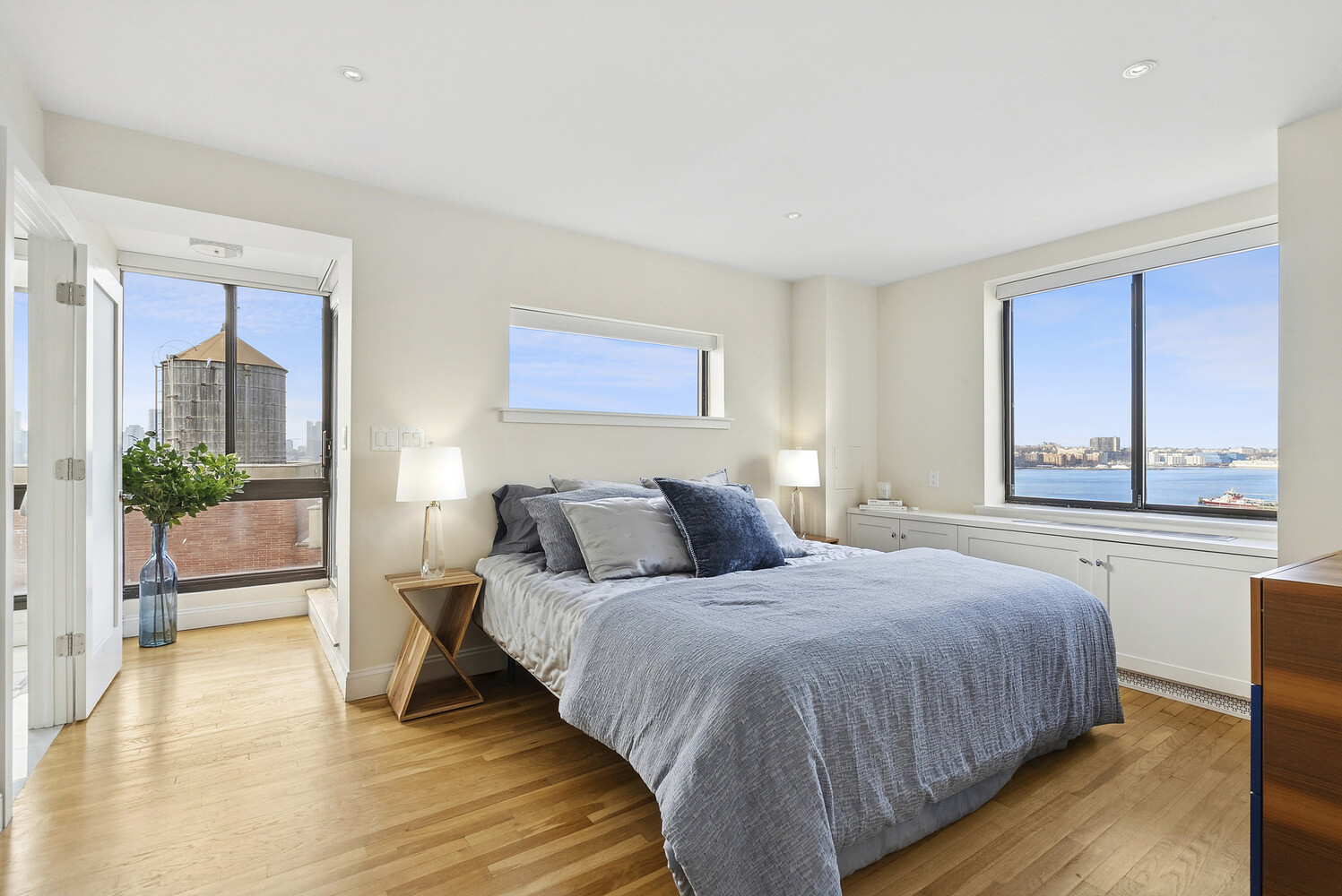 #10 photo, 366 W 11TH Street, West Village , NY 10014