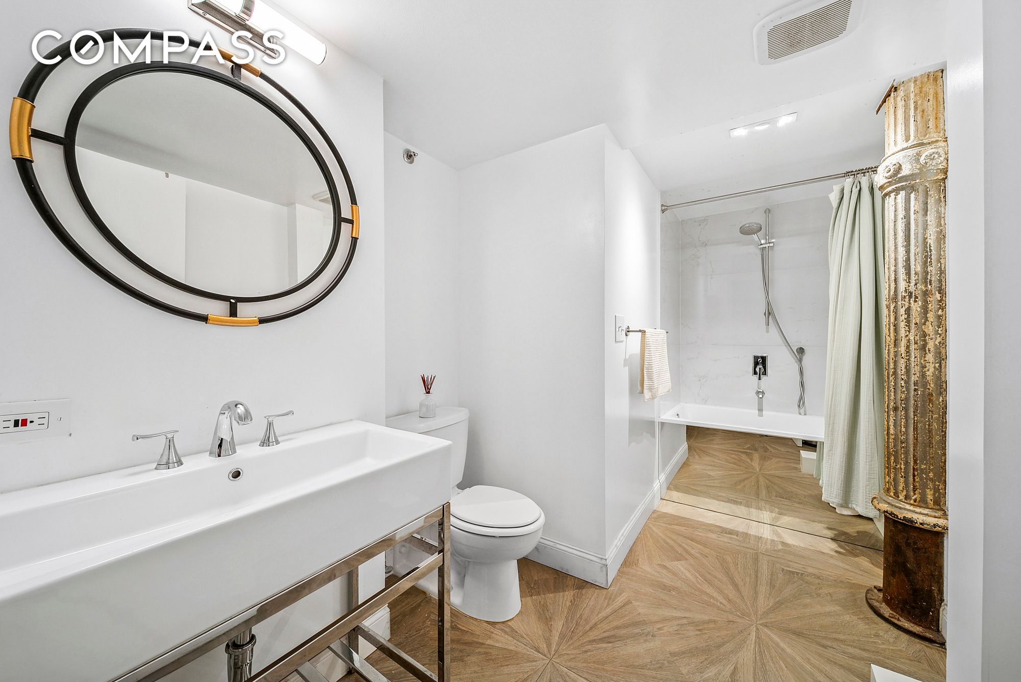 #10 photo, New York City, Chelsea , NY 10011