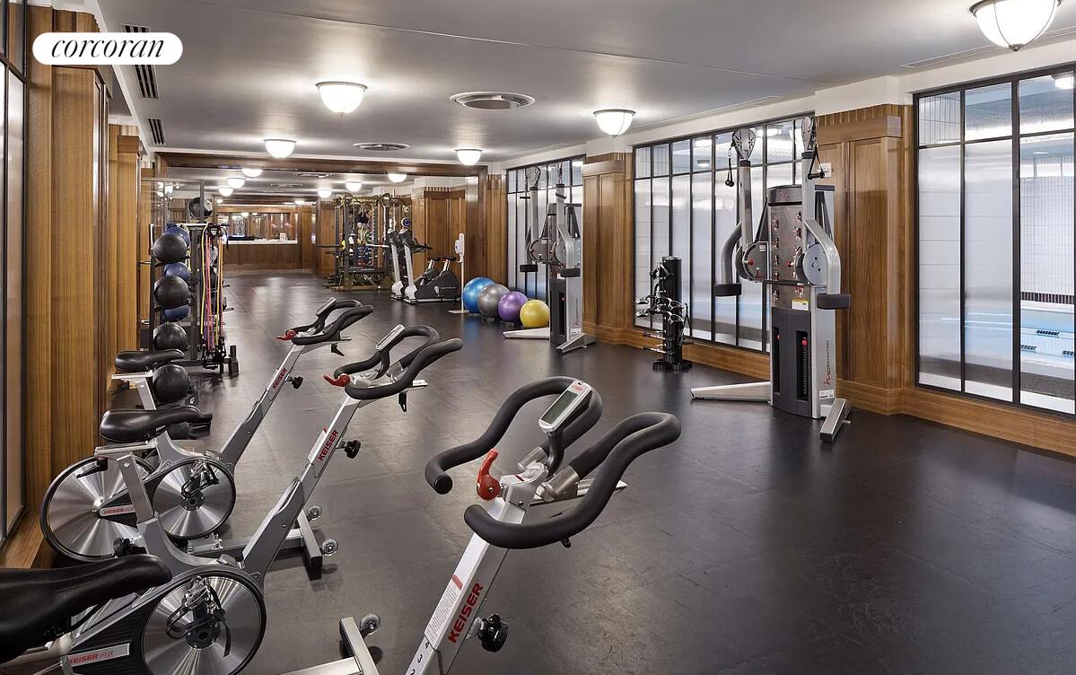 #15 photo, 160 W 12TH Street, Greenwich Village , NY 10011