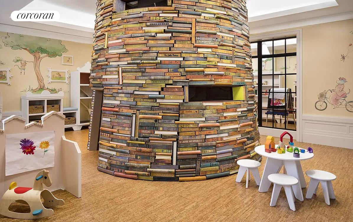 #17 photo, 160 W 12TH Street, Greenwich Village , NY 10011