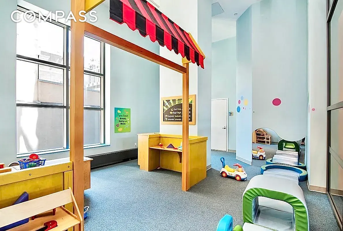 #16 photo, 10 W End Avenue, Upper West Side , NY 10023