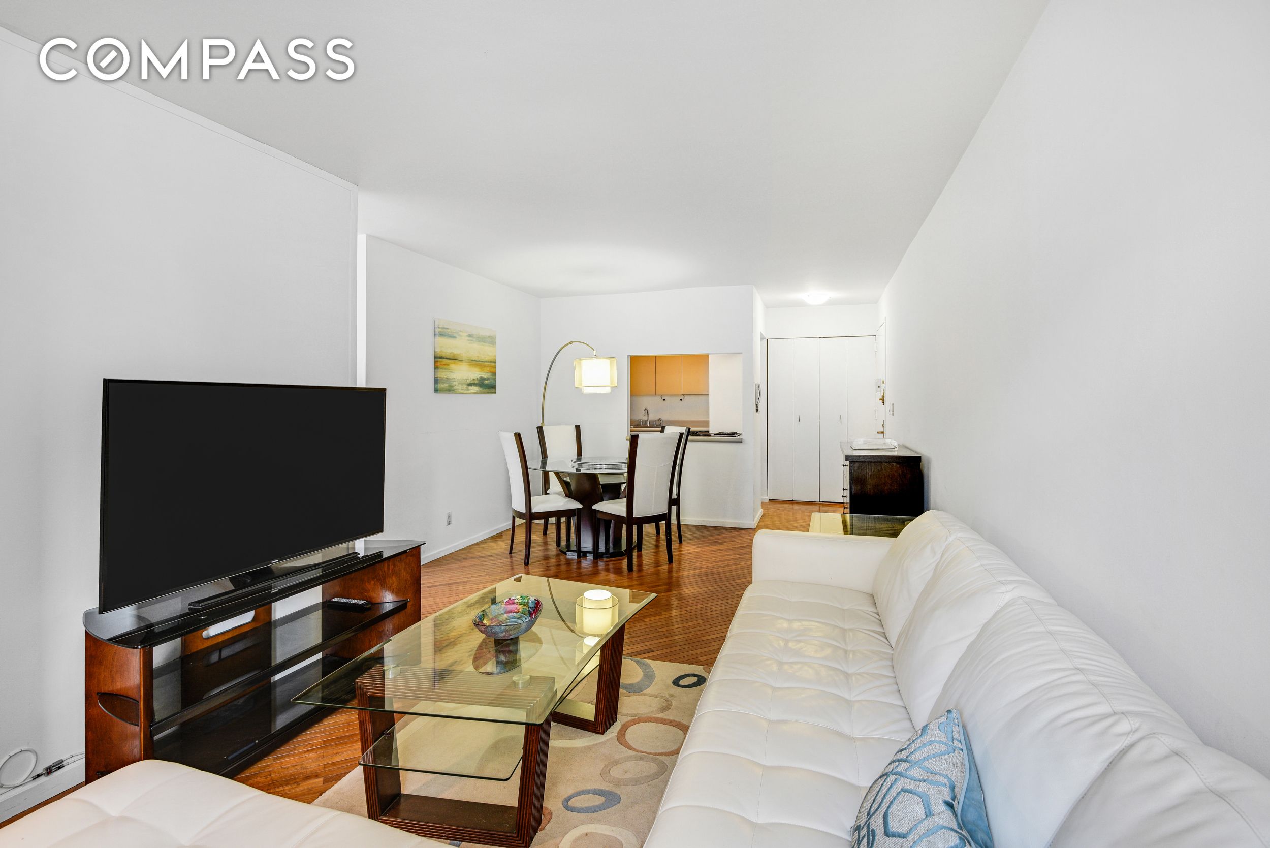 #4 photo, 400 E 70th Street, Lenox Hill , NY 10021