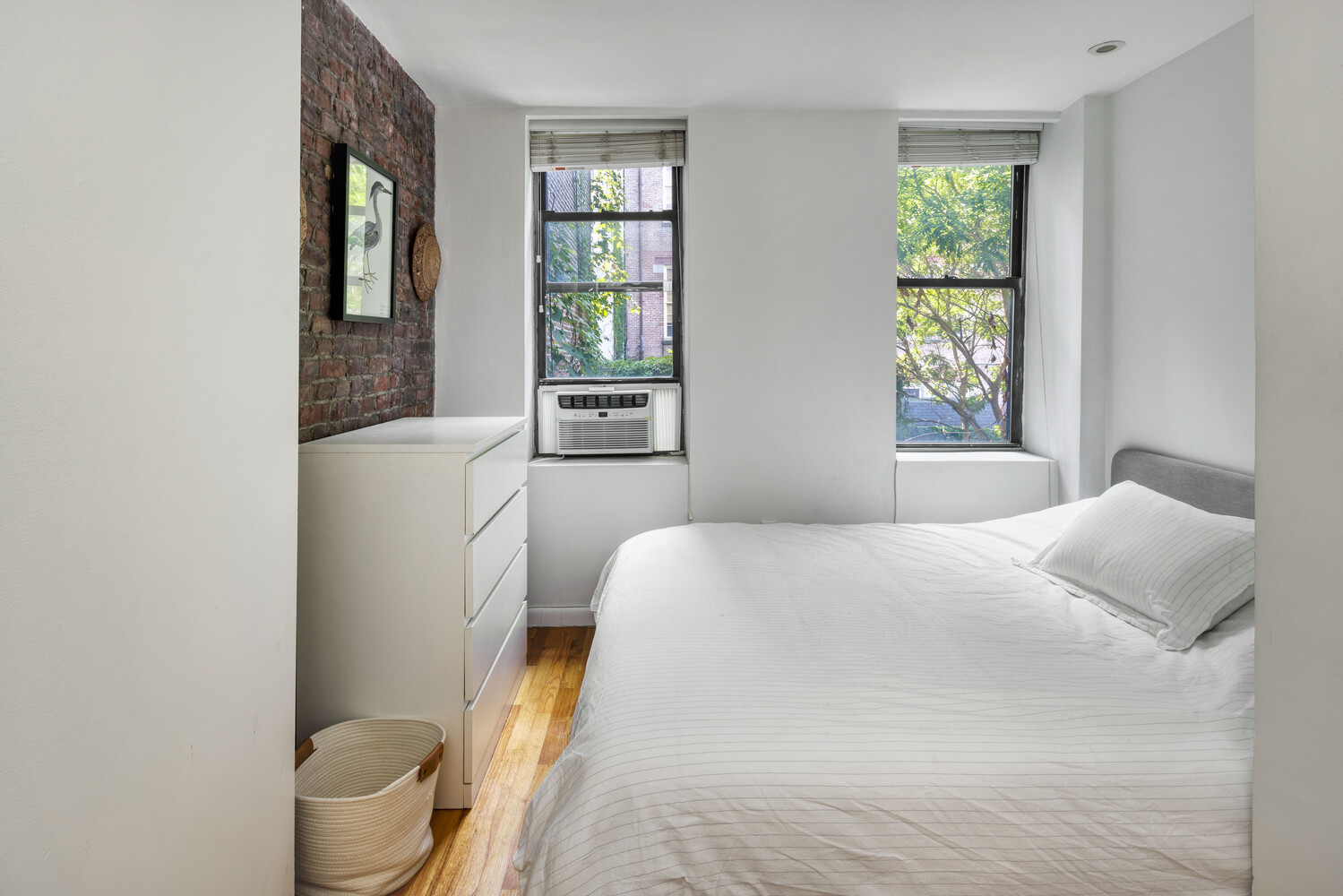 #8 photo, 334 E 5TH Street, East Village , NY 10003