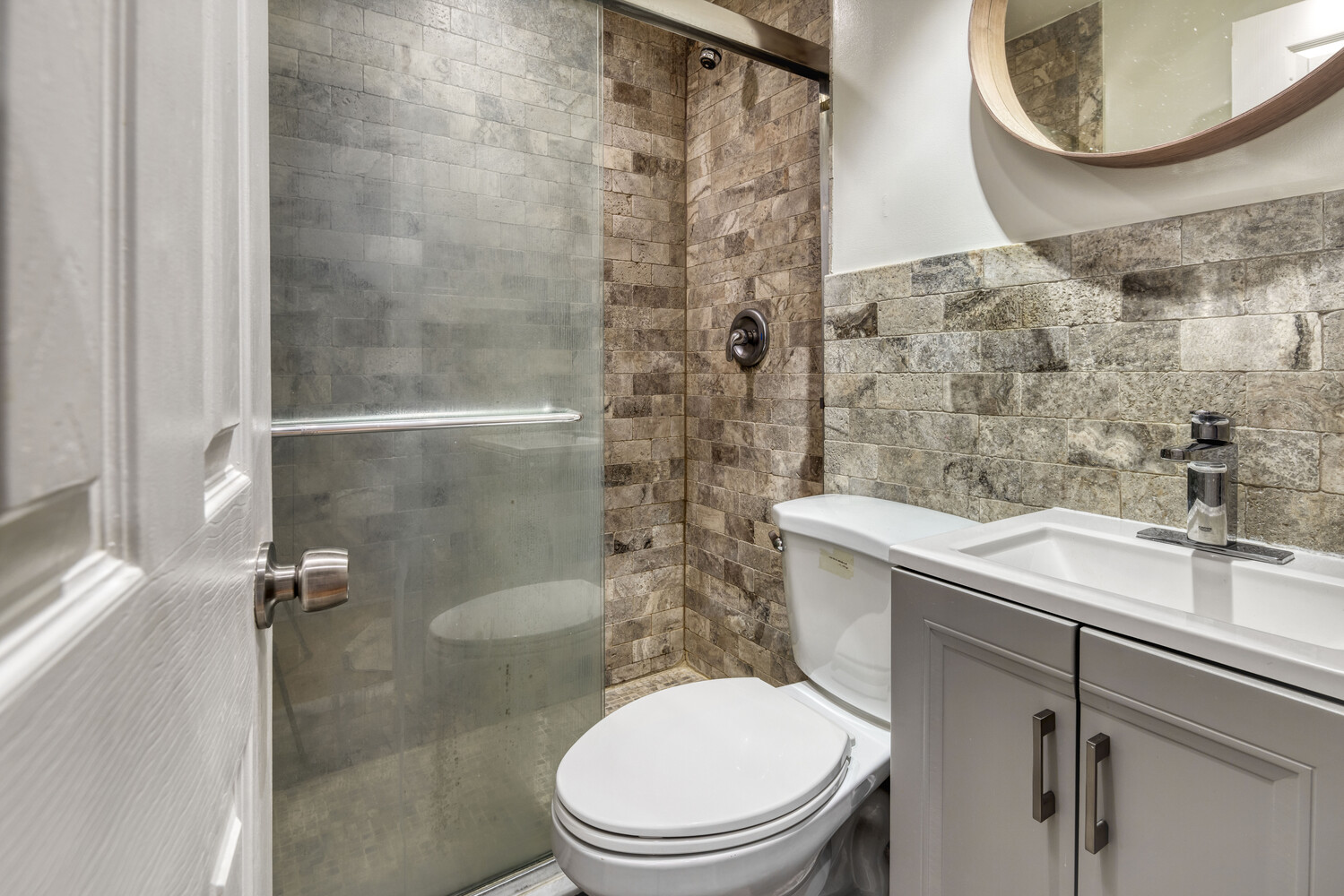 #9 photo, 334 E 5TH Street, East Village , NY 10003