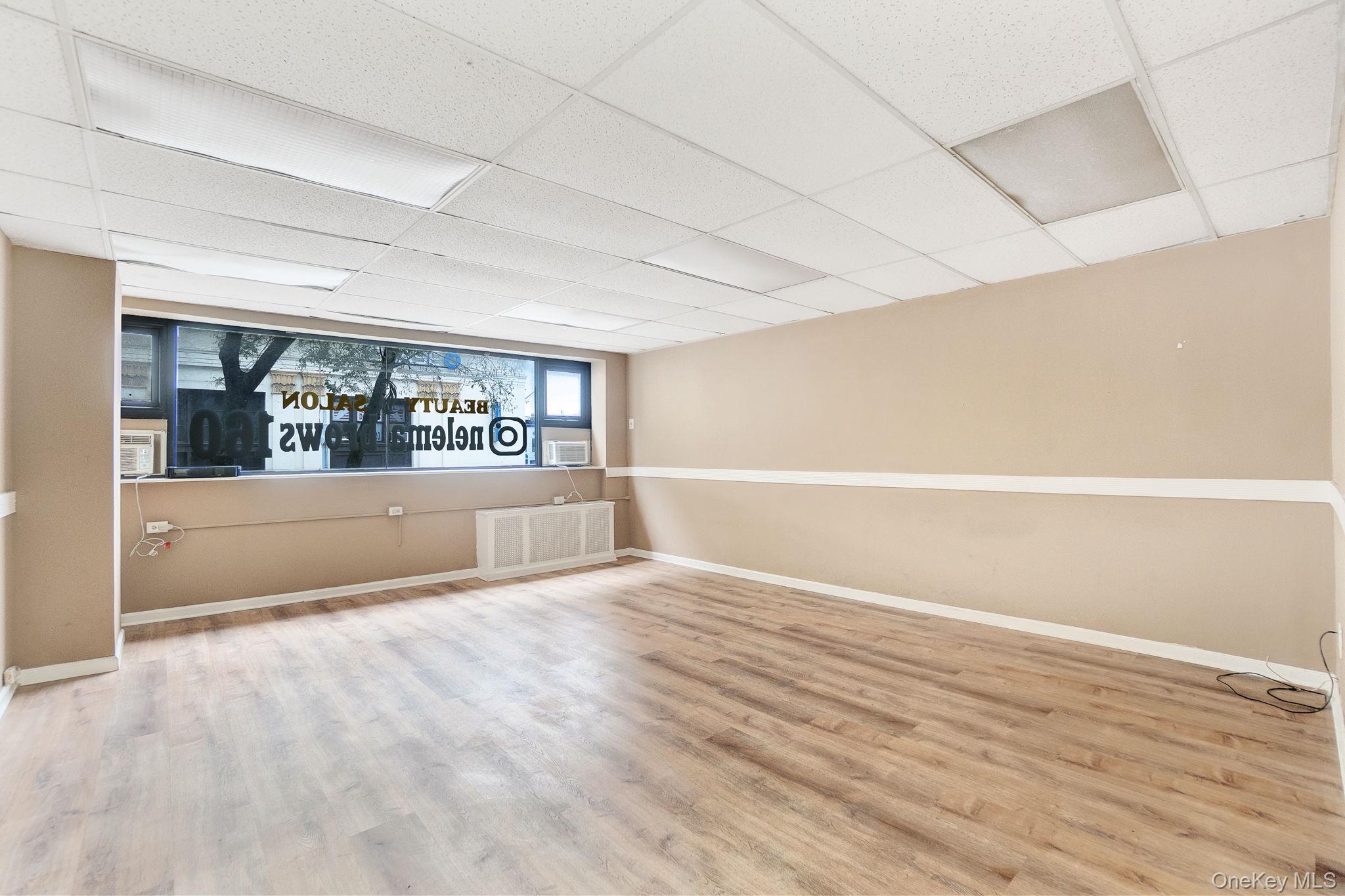 #10 photo, 162-02 Jamaica Avenue, Jamaica , NY 11432