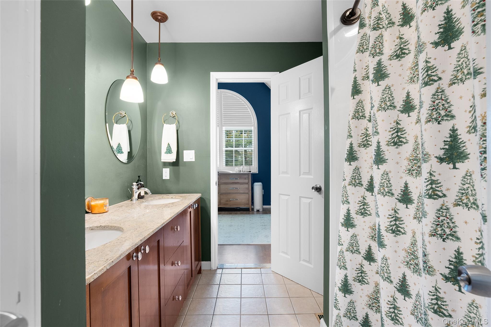 #13 photo, 8 Sunridge Lane, מחוז סאפוק Islip , NY 11751