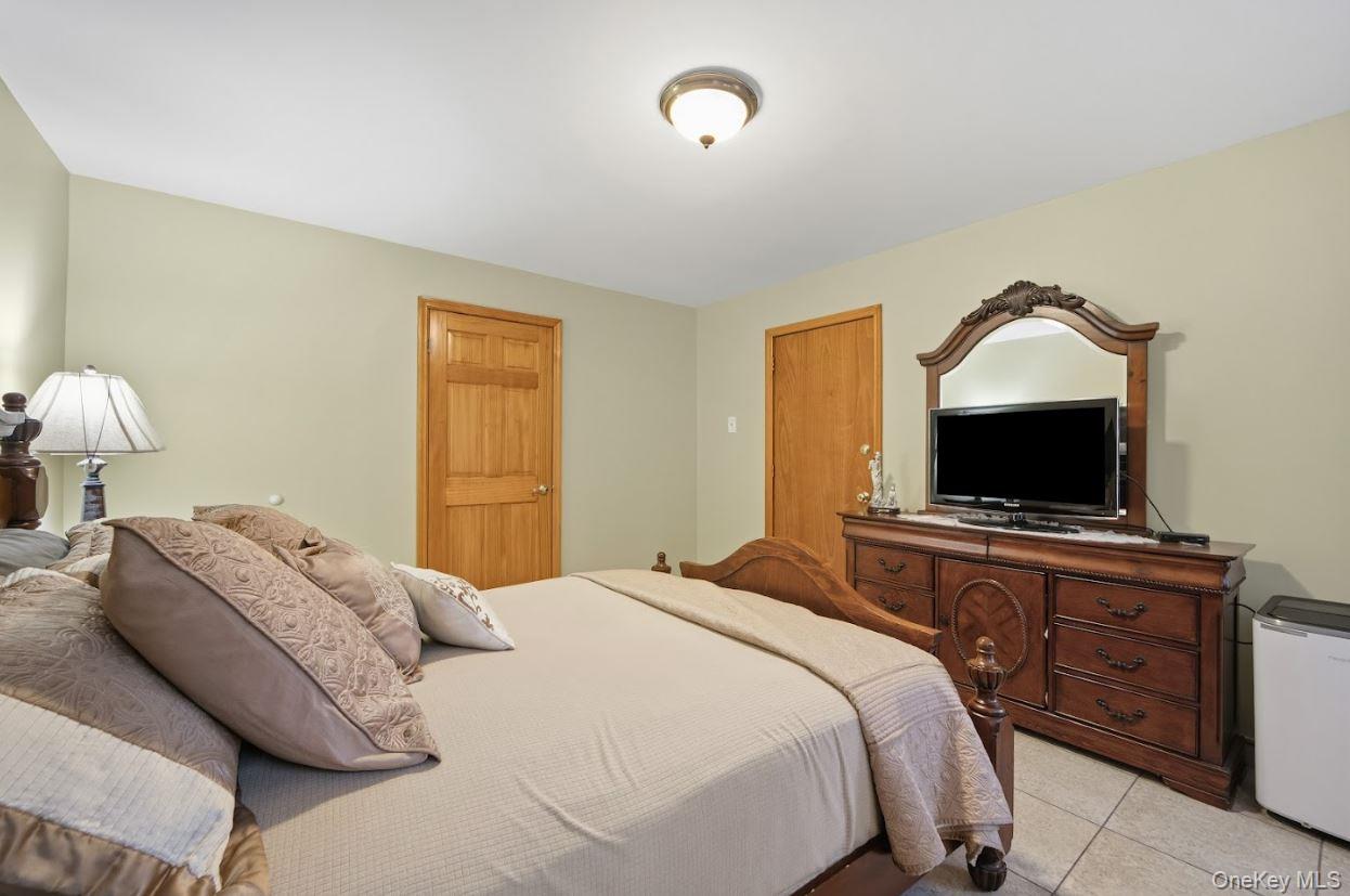 #15 photo, 2015 Menahan Street, Ridgewood , NY 11385