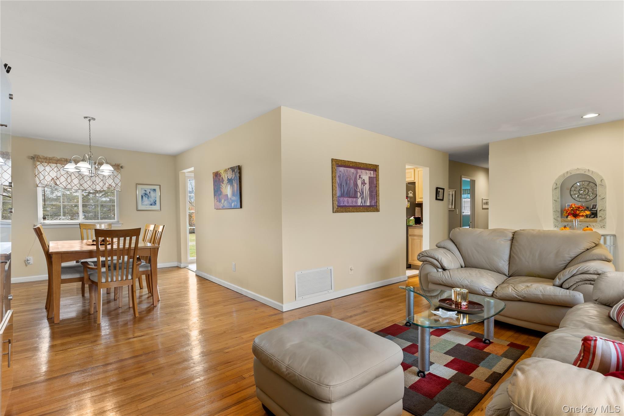 #4 photo, 6 Sunny Lane, 롱 아일랜드 Bay Shore , NY 11706