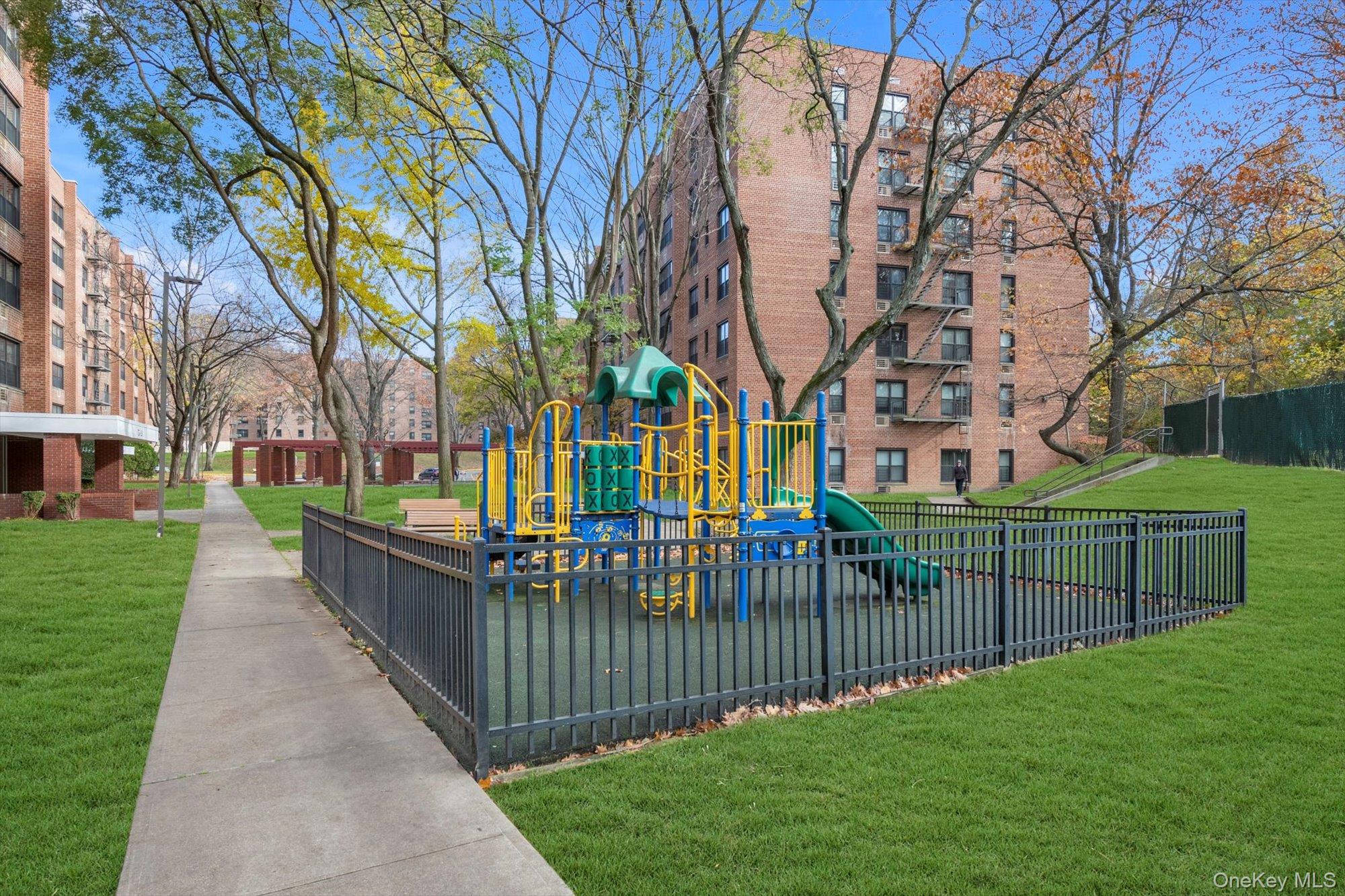 #16 photo, 75-34 bell blvd, Куинс ‖ Bayside , NY 11364