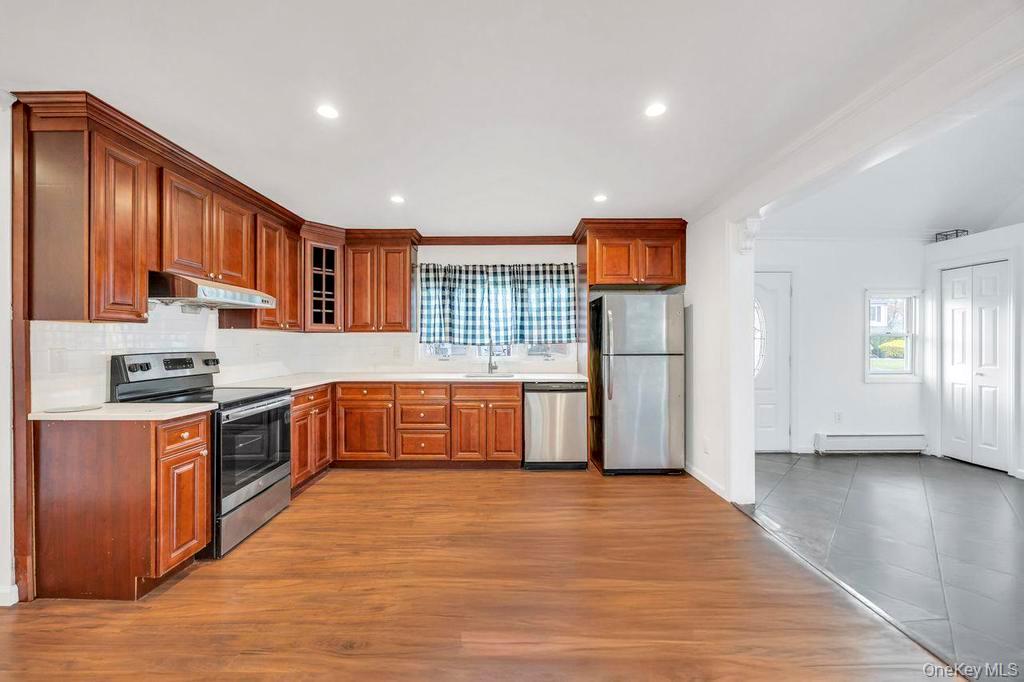 #11 photo, 7 cinder lane, हिक्सविले Hicksville , NY 11801