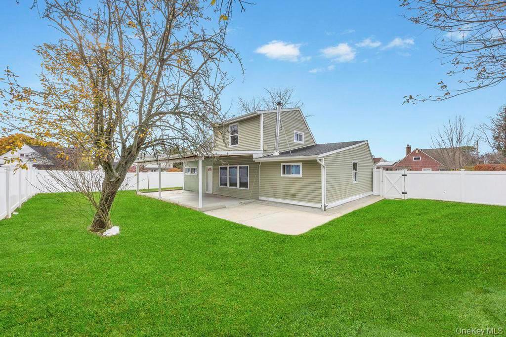 #2 photo, 7 cinder lane, हिक्सविले Hicksville , NY 11801