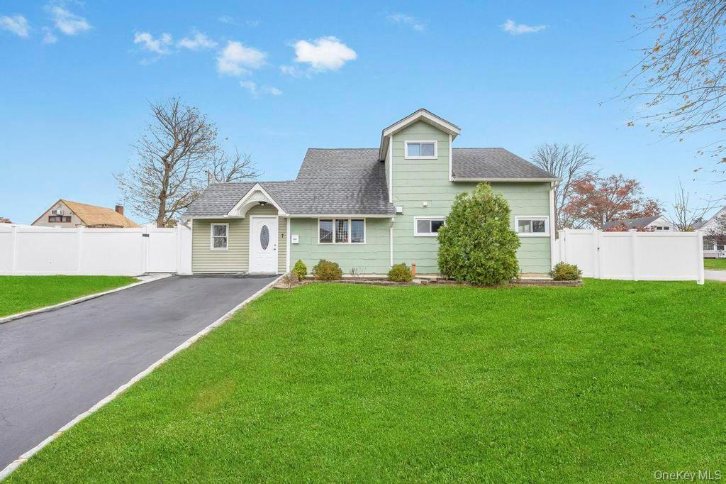 #6 photo, 7 cinder lane, हिक्सविले Hicksville , NY 11801