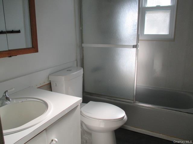 #9 photo, 260 Waverly Avenue, 东长岛 Patchogue , NY 11772