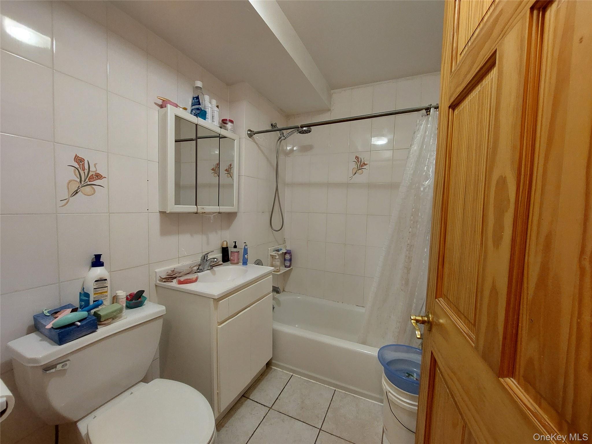 #4 photo, 102-14 Lewis Avenue, Куинс ‖ Corona , NY 11368