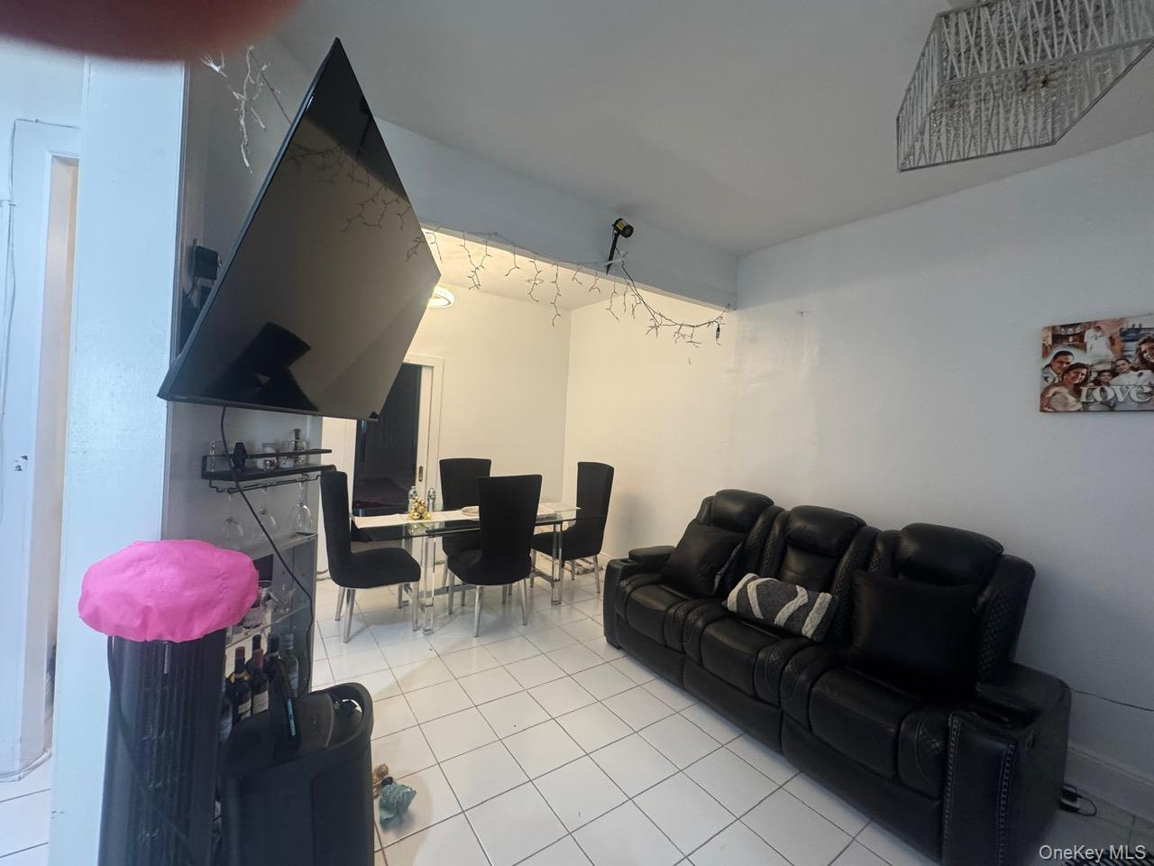 #18 photo, 87-28 86 Street, קווינס Woodhaven , NY 11421