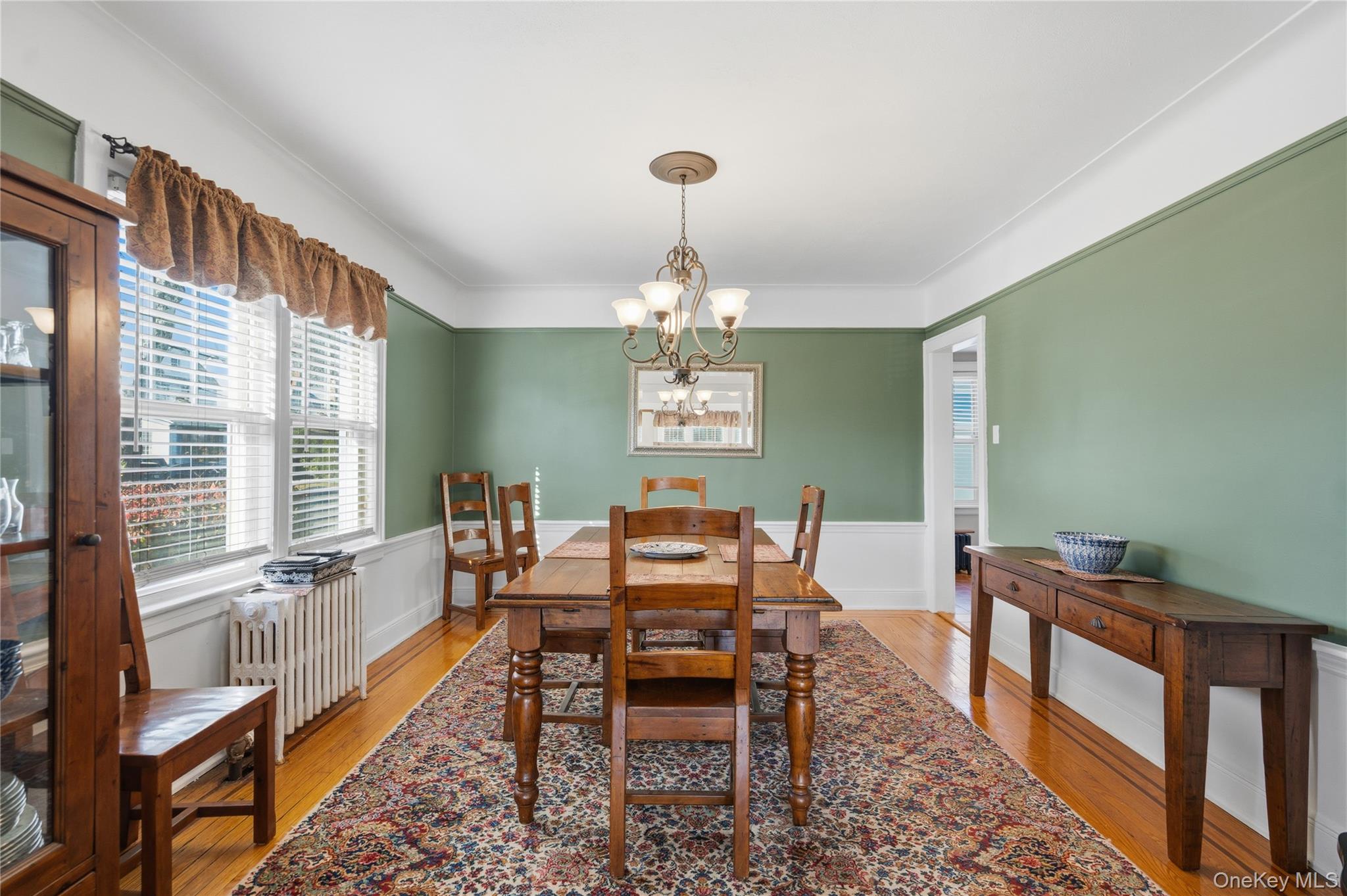 #13 photo, 115 Wicks Lane, Malverne , NY 11565