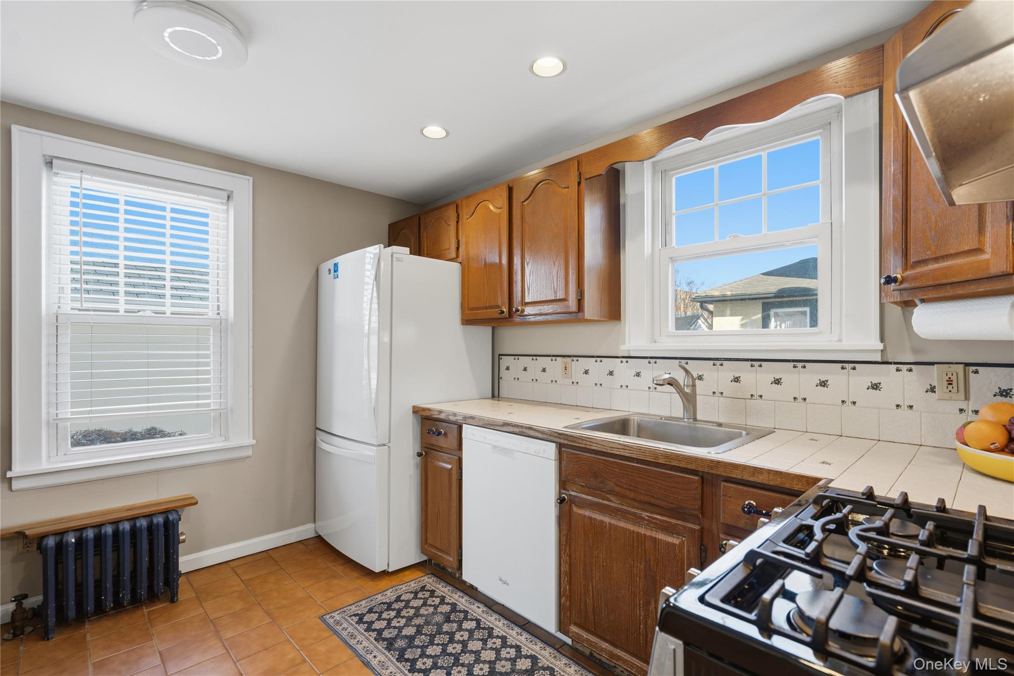 #17 photo, 115 Wicks Lane, Malverne , NY 11565