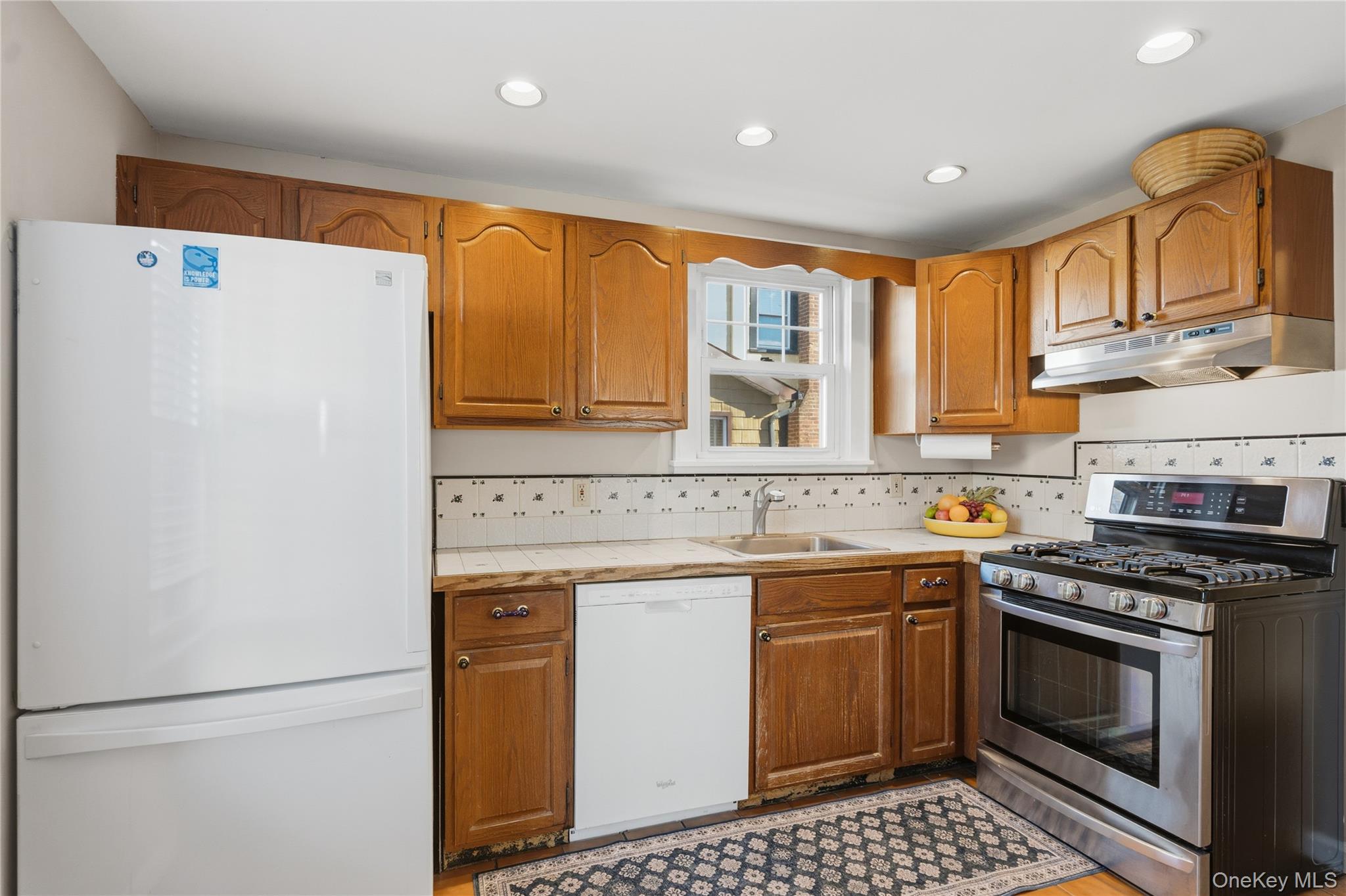 #20 photo, 115 Wicks Lane, Malverne , NY 11565