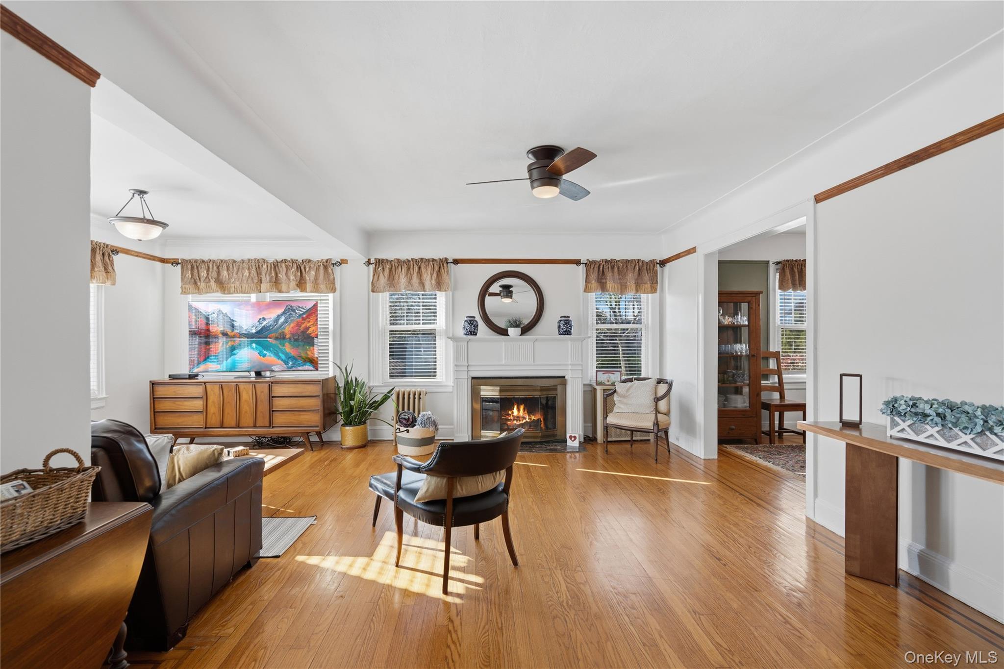 #8 photo, 115 Wicks Lane, Malverne , NY 11565