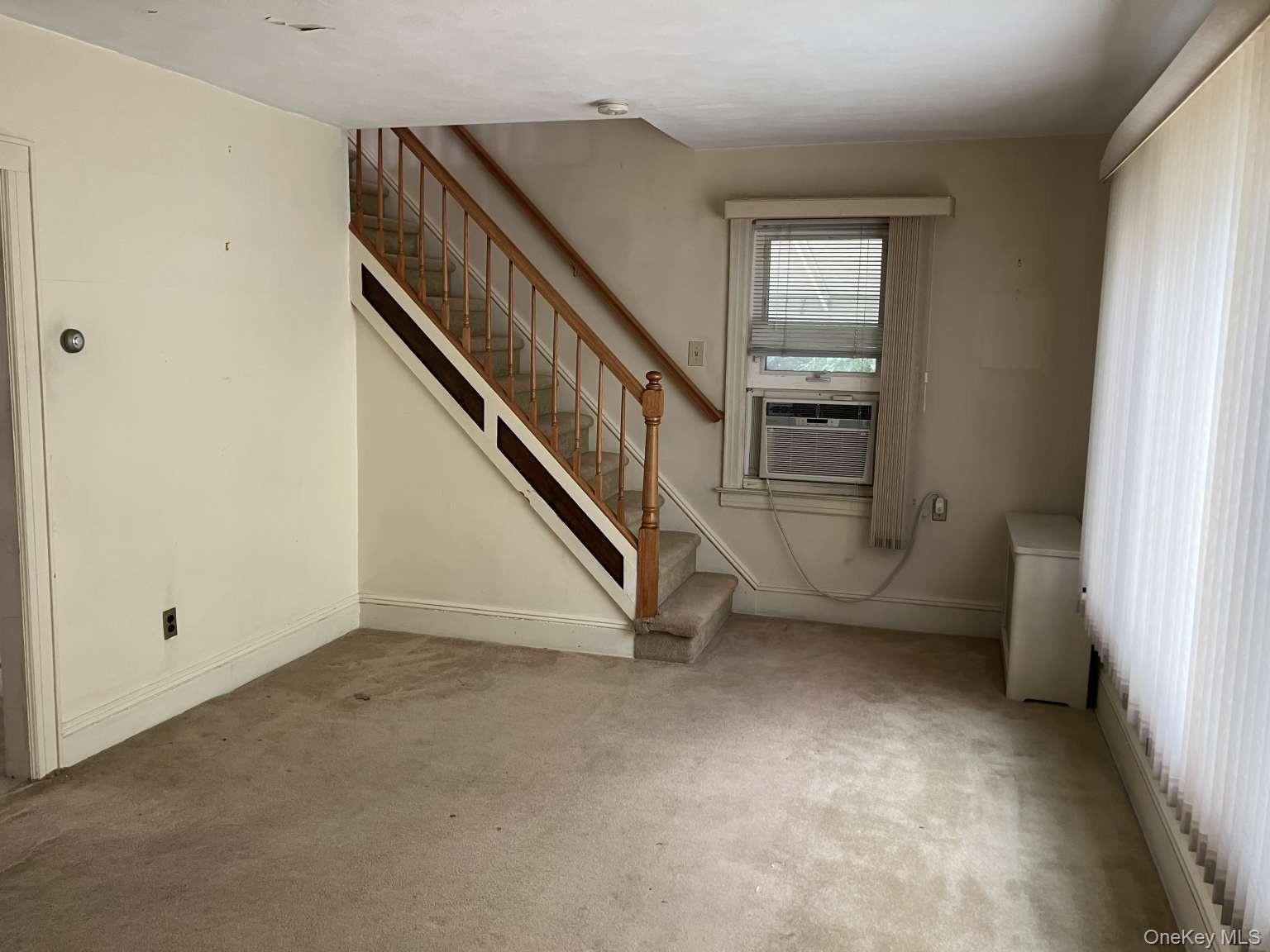 #9 photo, 121 Campbell Avenue, Williston Park , NY 11596