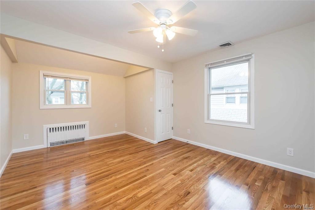 #11 photo, 9 Capitol Avenue, Williston Park , NY 11596