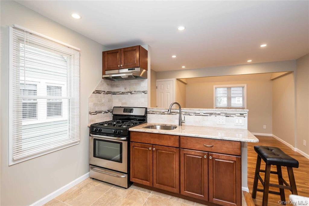 #5 photo, 9 Capitol Avenue, Williston Park , NY 11596