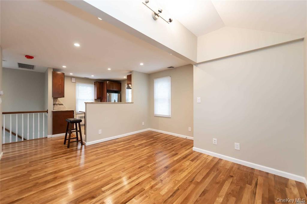 #9 photo, 9 Capitol Avenue, Williston Park , NY 11596