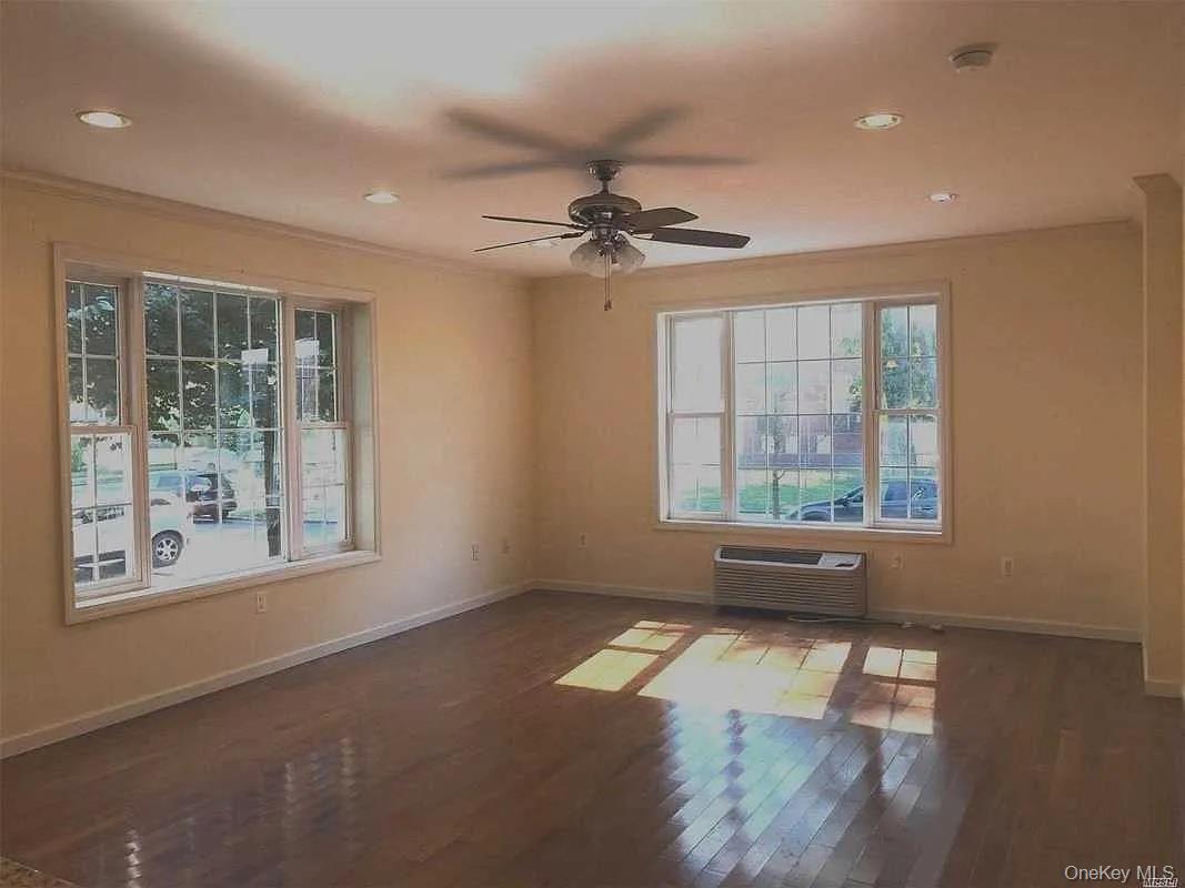 #11 photo, 1535 149th Street, Куинс ‖ Whitestone , NY 11357