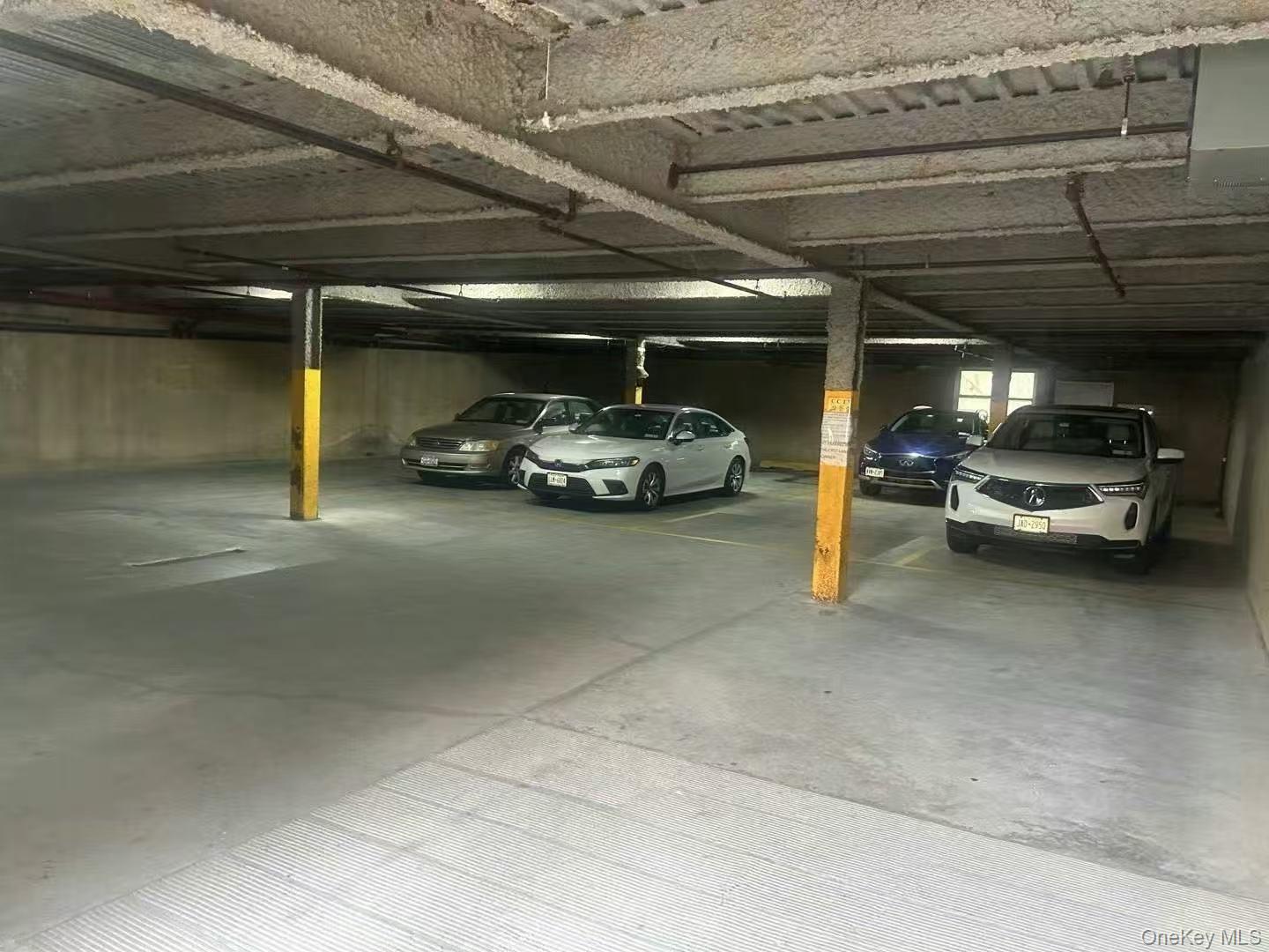 #6 photo, 150-15 41st Avenue, קווינס Flushing , NY 11354