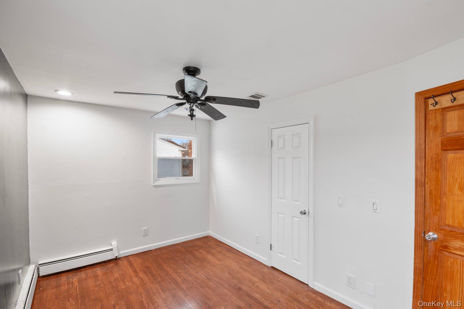 #11 photo, 250 Spur Drive, 东长岛 海湾 Bay Shore , NY 11706