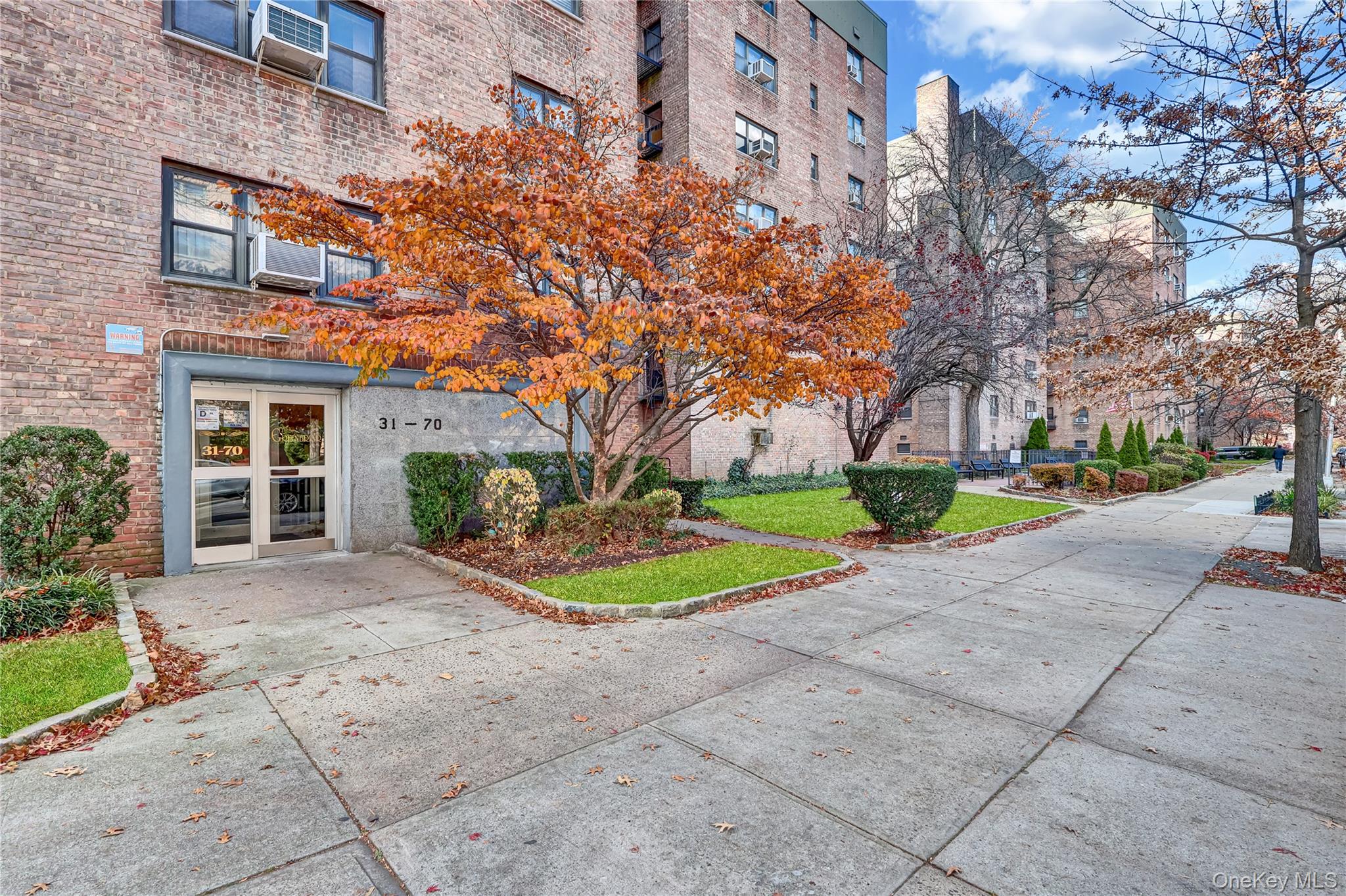 #1 photo, 31-70 138 Street, Куинс ‖ Flushing , NY 11354