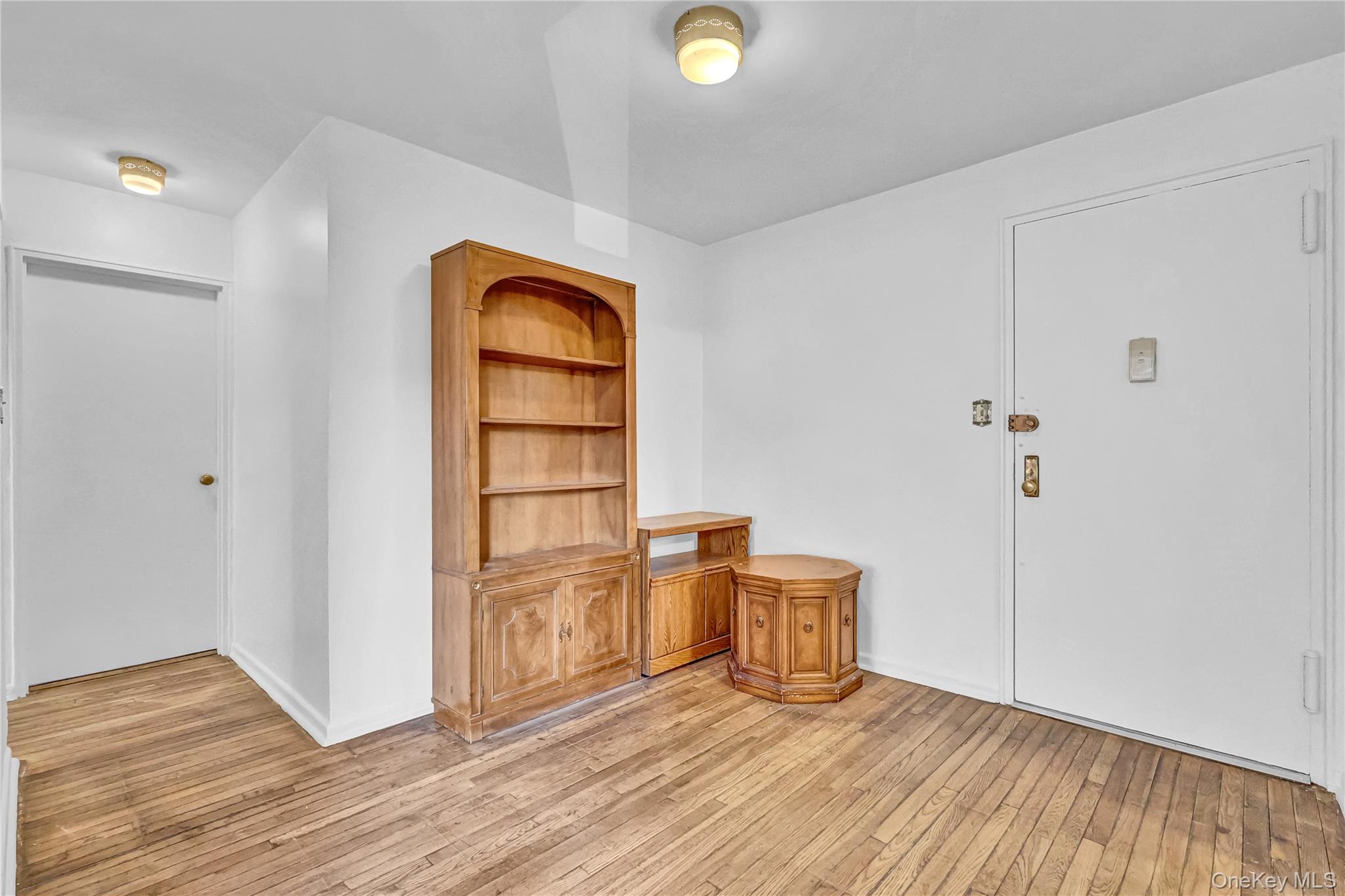 #3 photo, 31-70 138 Street, Куинс ‖ Flushing , NY 11354