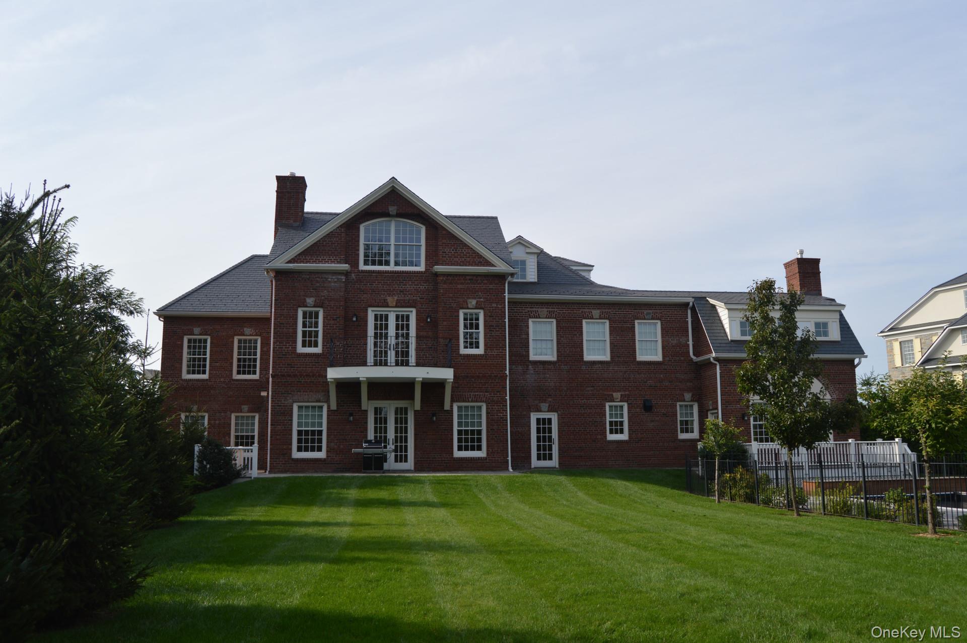 #5 photo, 5020 Grosvenor Avenue, Bronx , NY 10471