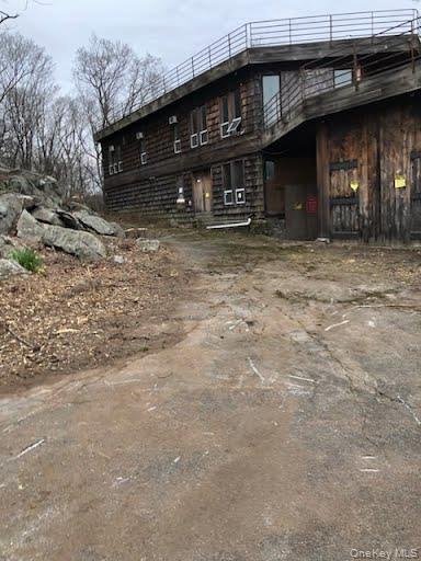 #3 photo, 60 Woods Road, Tuxedo Park , NY 10987