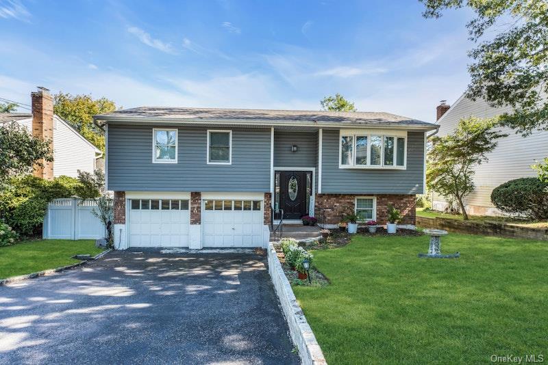 #2 photo, 3 Bayview Place, Locust Valley , NY 11560