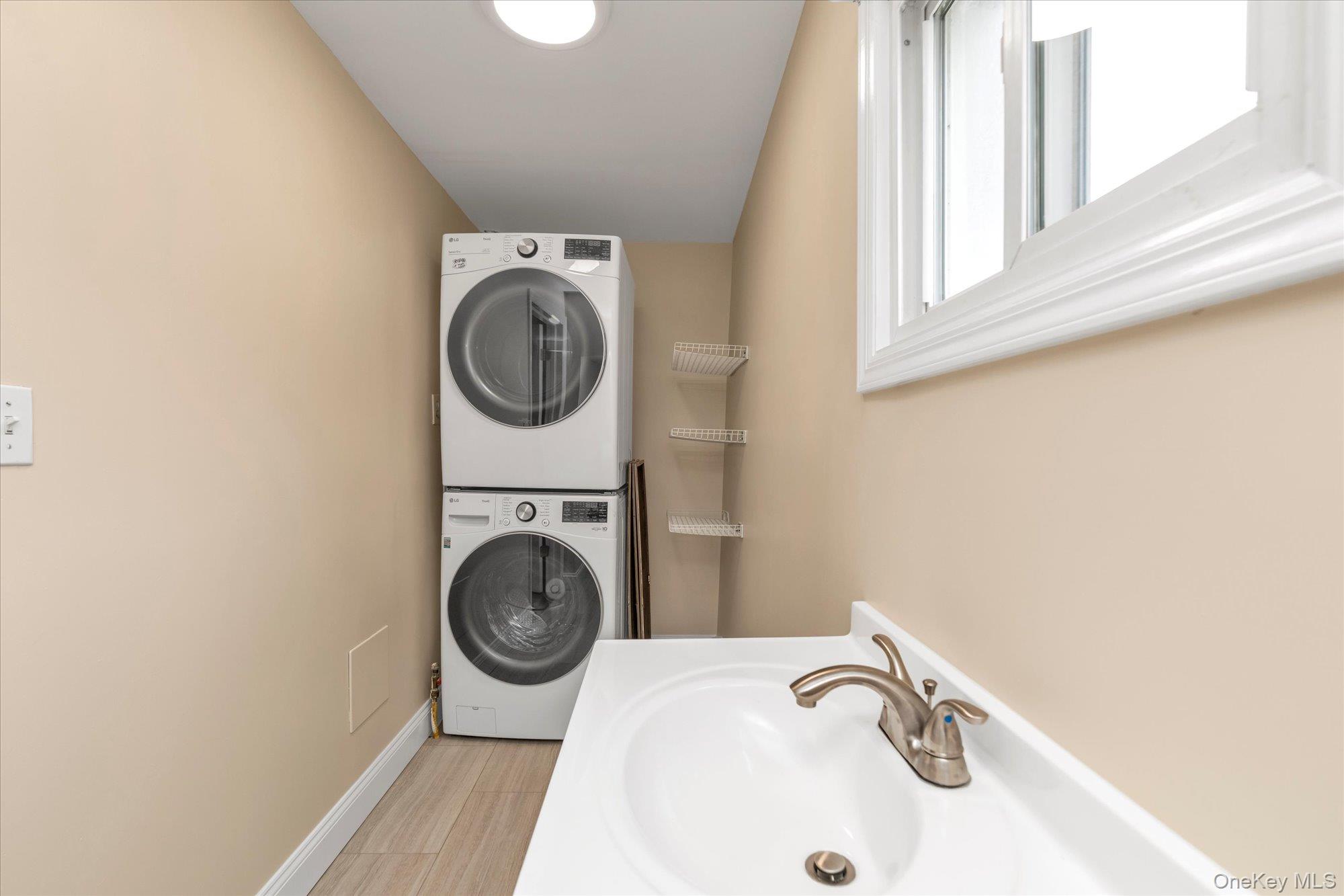 #15 photo, 13 7th Street, Bayville , NY 11709