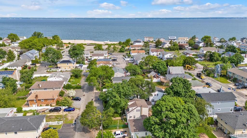 #20 photo, 13 7th Street, Bayville , NY 11709